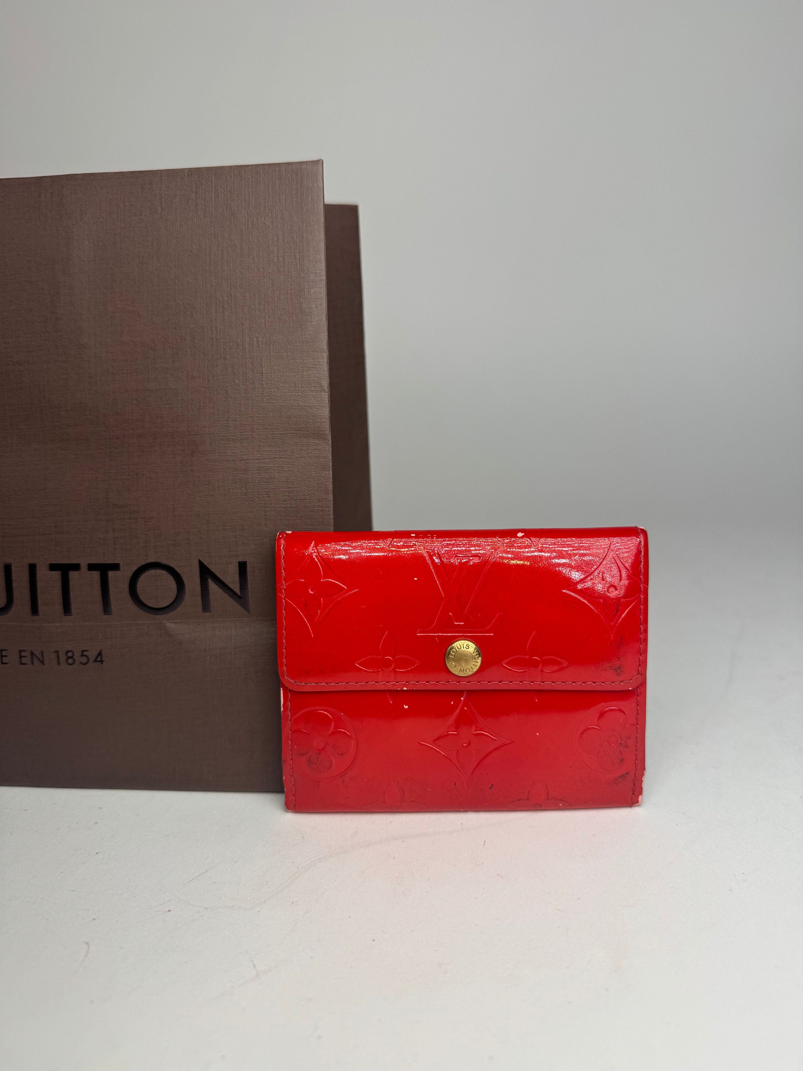 Louis Vuitton Vintage Vernis Leather Card Holder Red Size ONE SIZE - 2 Thumbnail