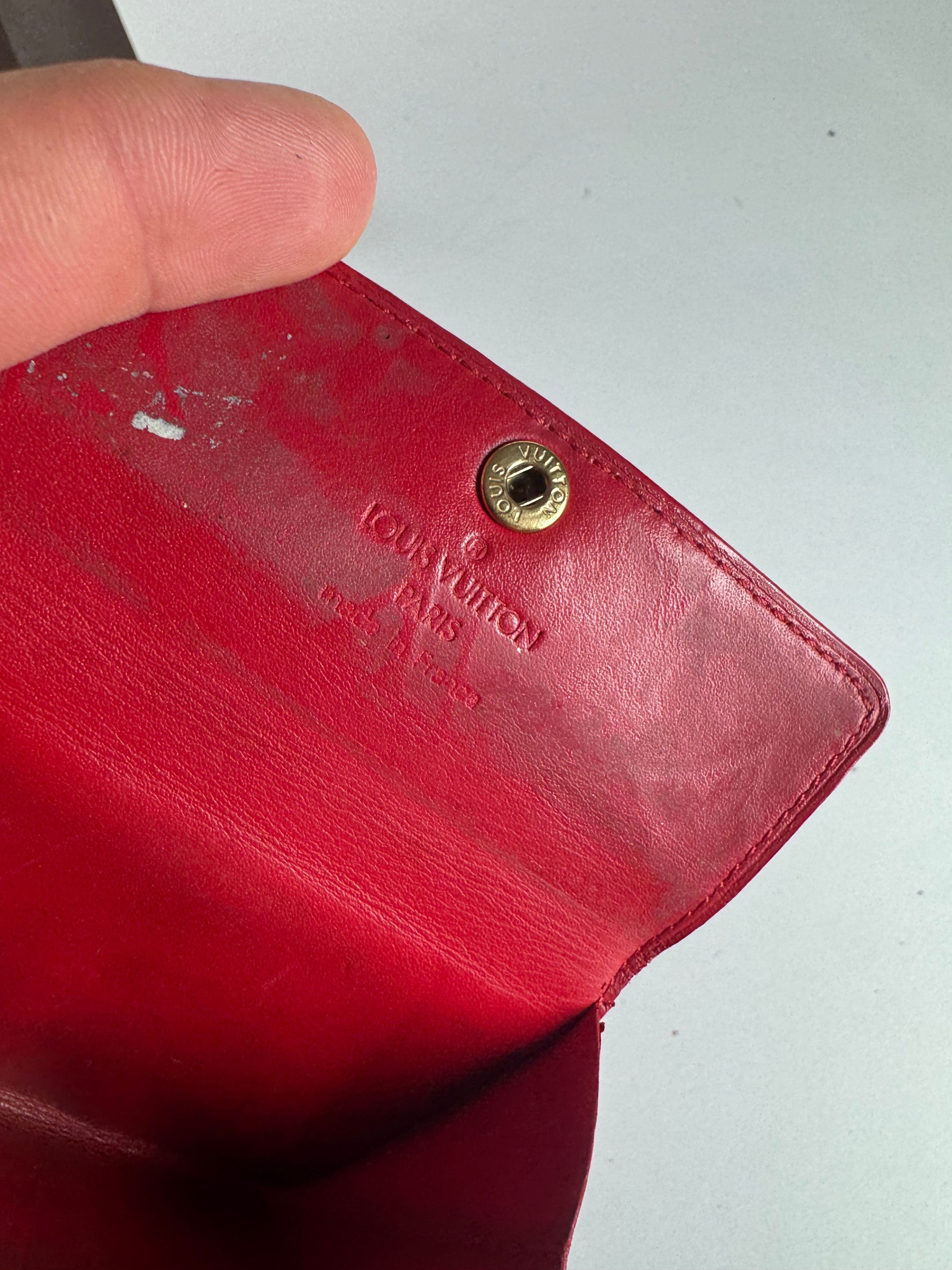 Louis Vuitton Vintage Vernis Leather Card Holder Red Size ONE SIZE - 8 Thumbnail
