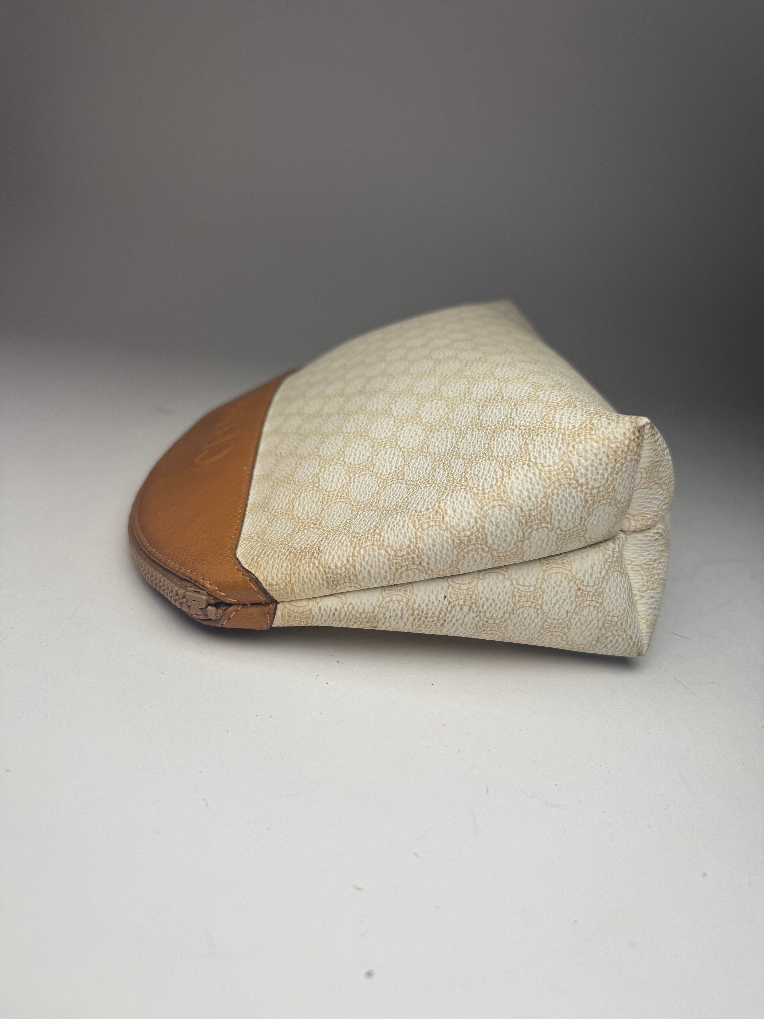 Celine Vintage Paris Monogram Leather Clutch White brown Size ONE SIZE - 8 Thumbnail