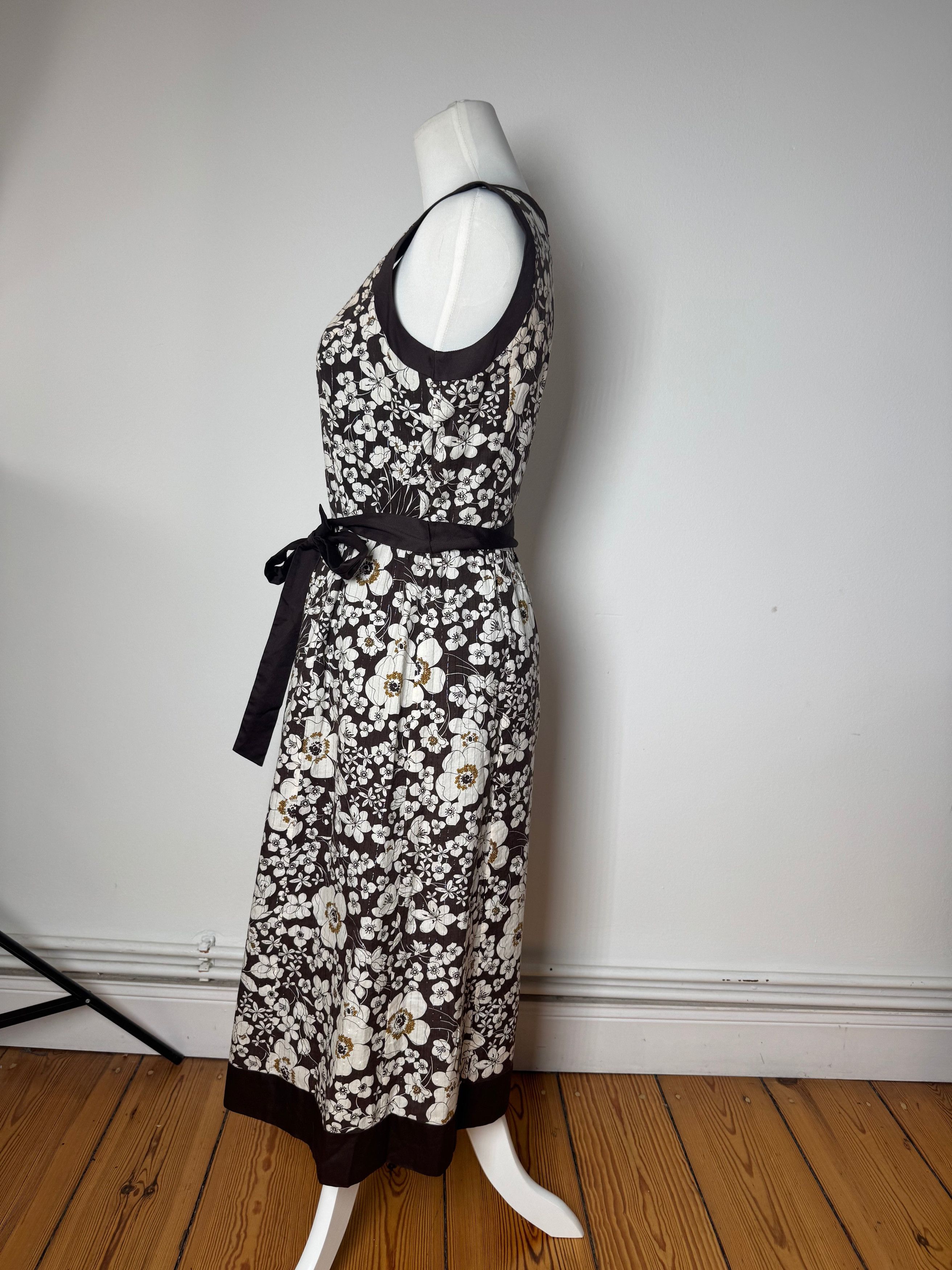 Burberry Vintage Floral Dresd Black White Size S / US 4 / IT 40 - 2 Thumbnail