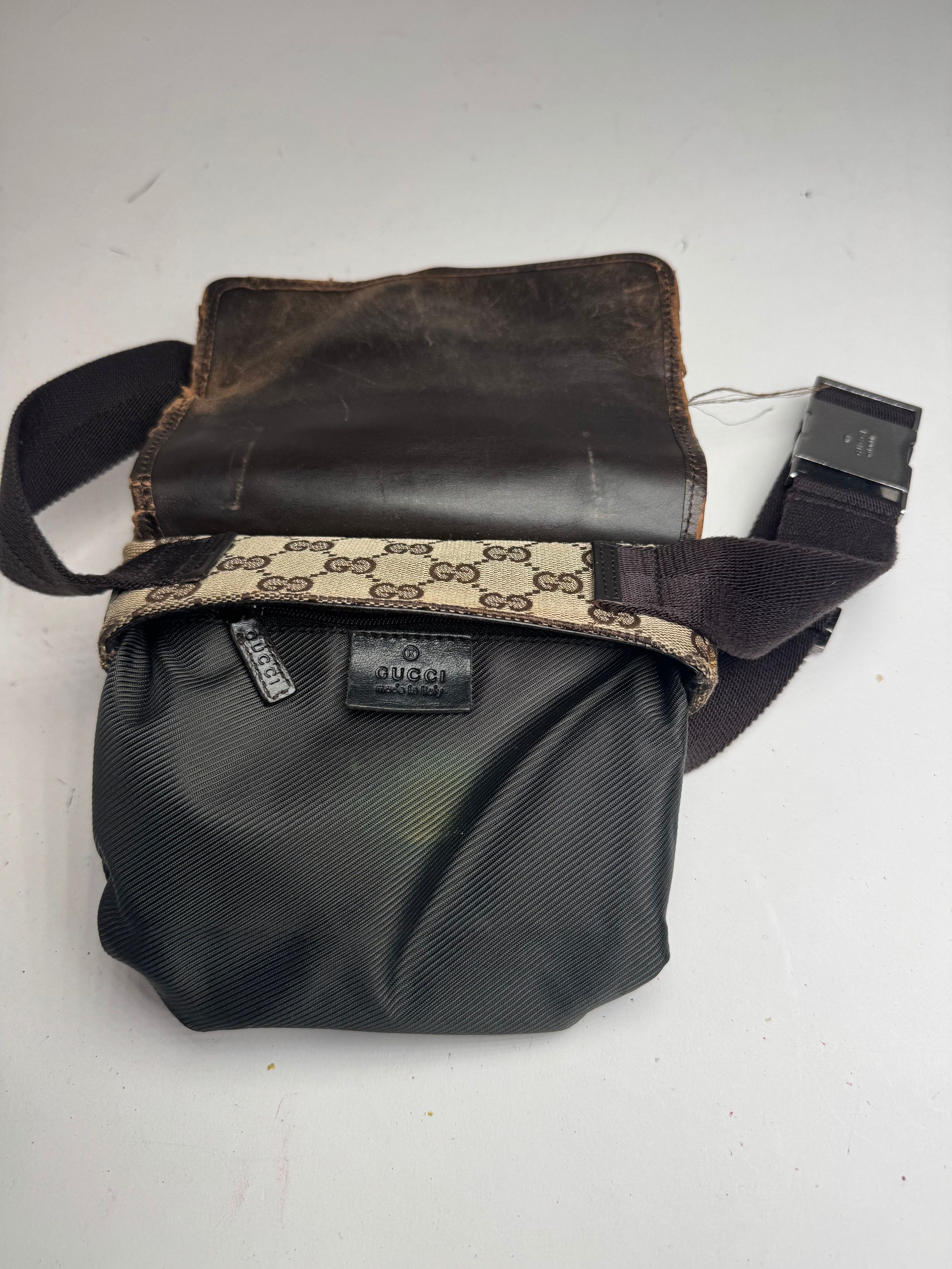 Gucci Vintage Monogram Crossbody Bag Beige Brown Size ONE SIZE - 3 Thumbnail
