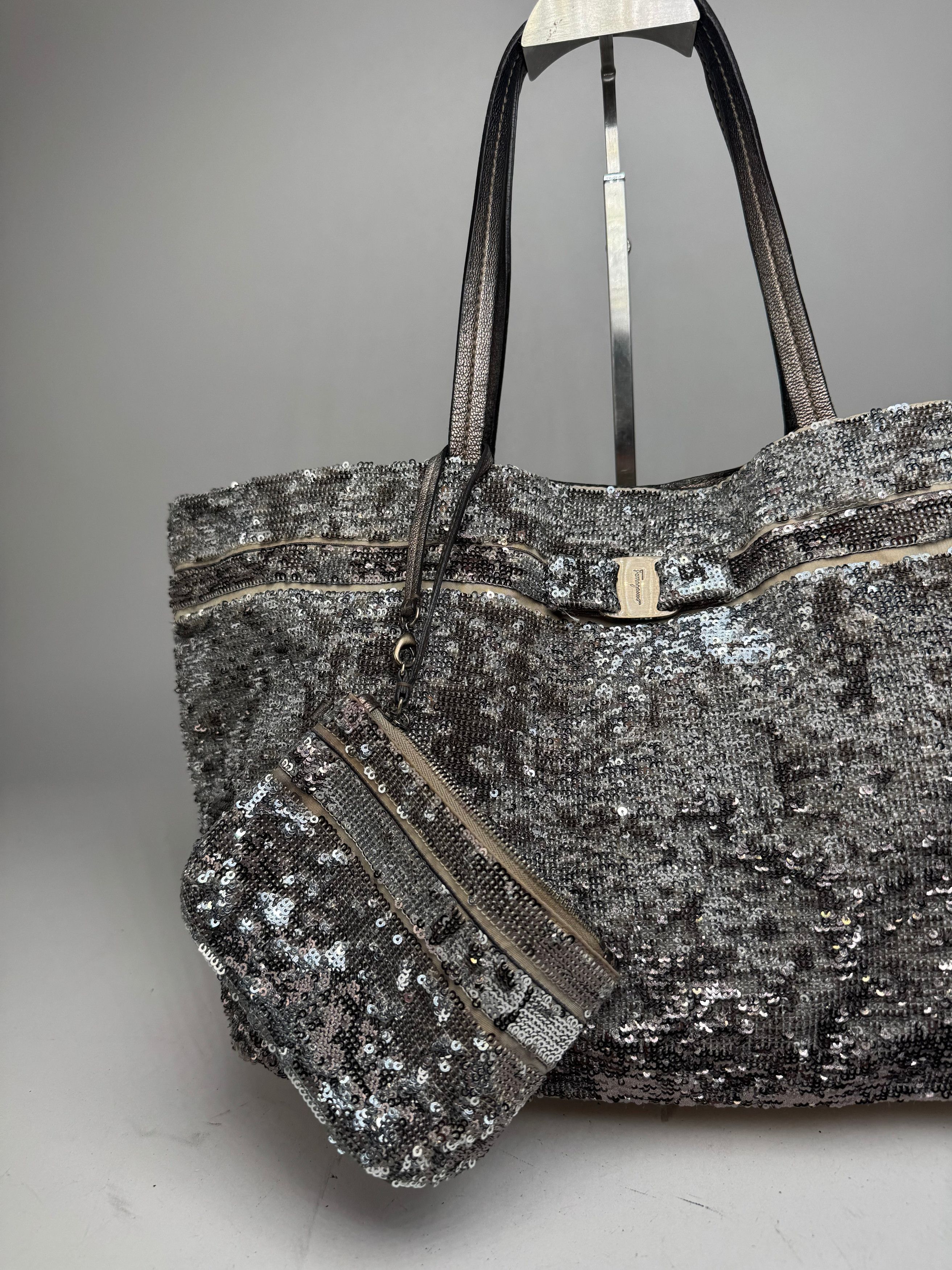 Salvatore Ferragamo Vintage Tote Bag Silver Size ONE SIZE - 5 Thumbnail