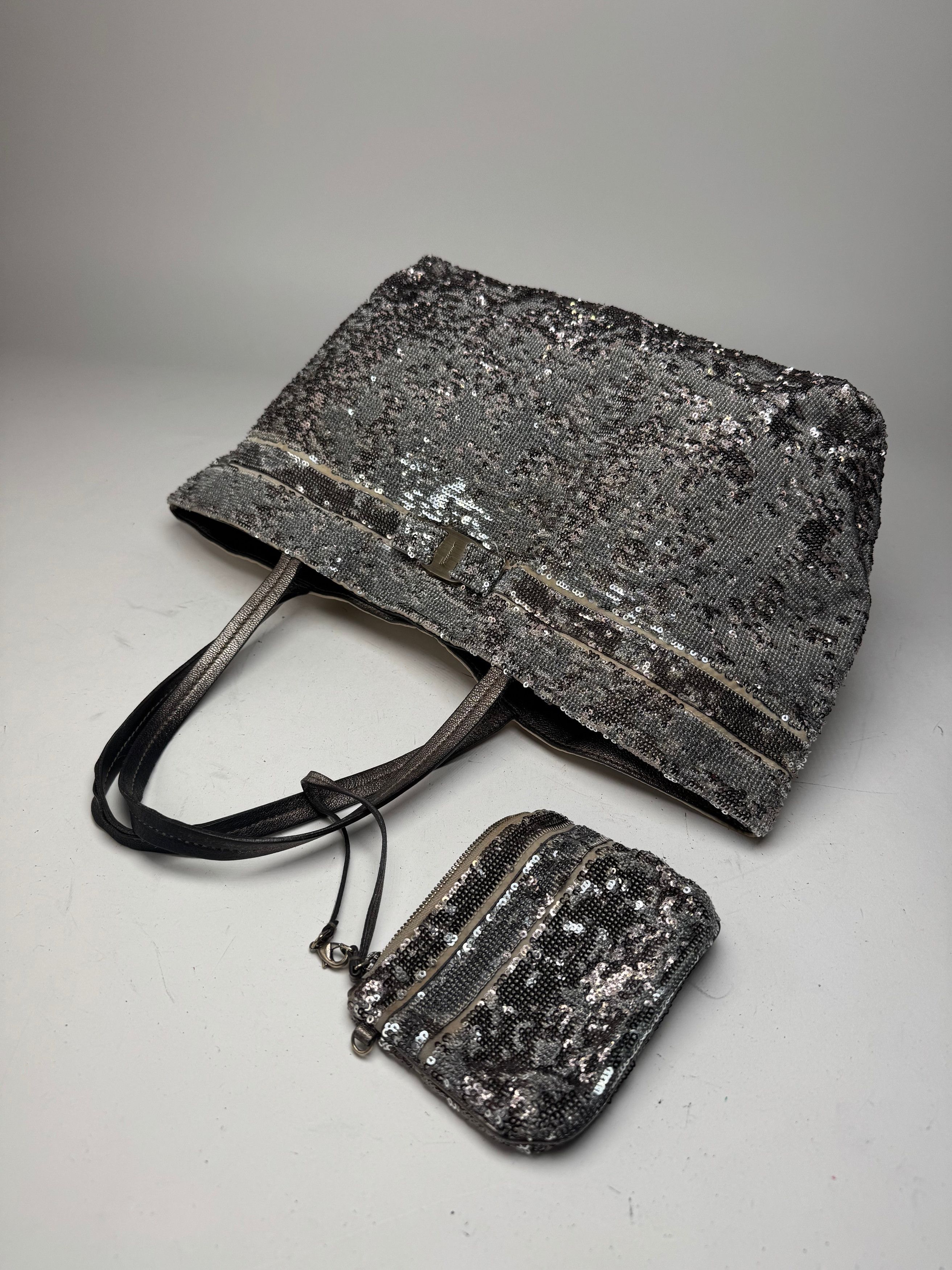 Salvatore Ferragamo Vintage Tote Bag Silver Size ONE SIZE - 11 Thumbnail