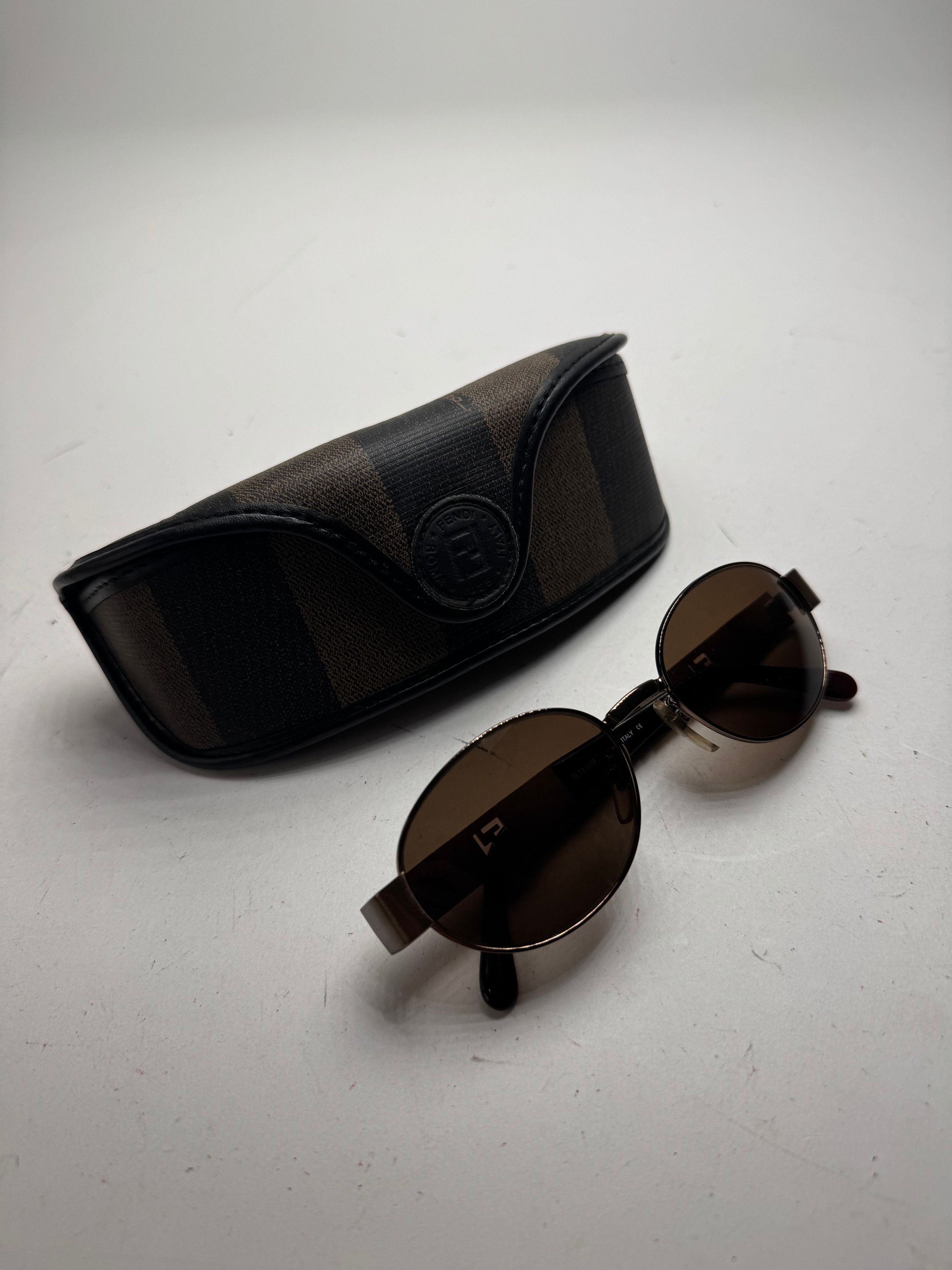 Fendi Vintage Roma Retro Sunglasses Brown Size ONE SIZE - 11 Thumbnail