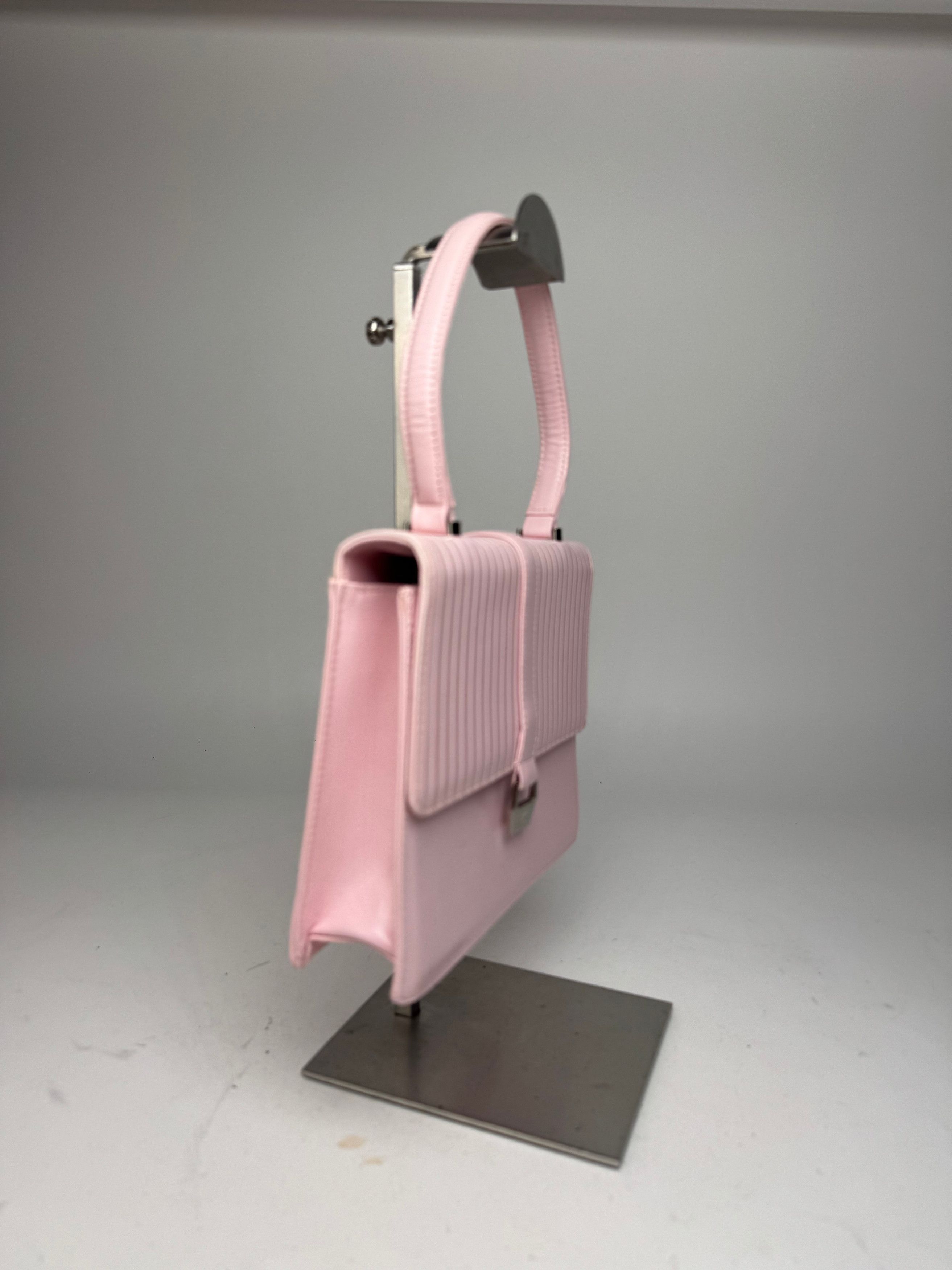 Courreges Vintage Leather Handbag Pink Size ONE SIZE - 5 Thumbnail