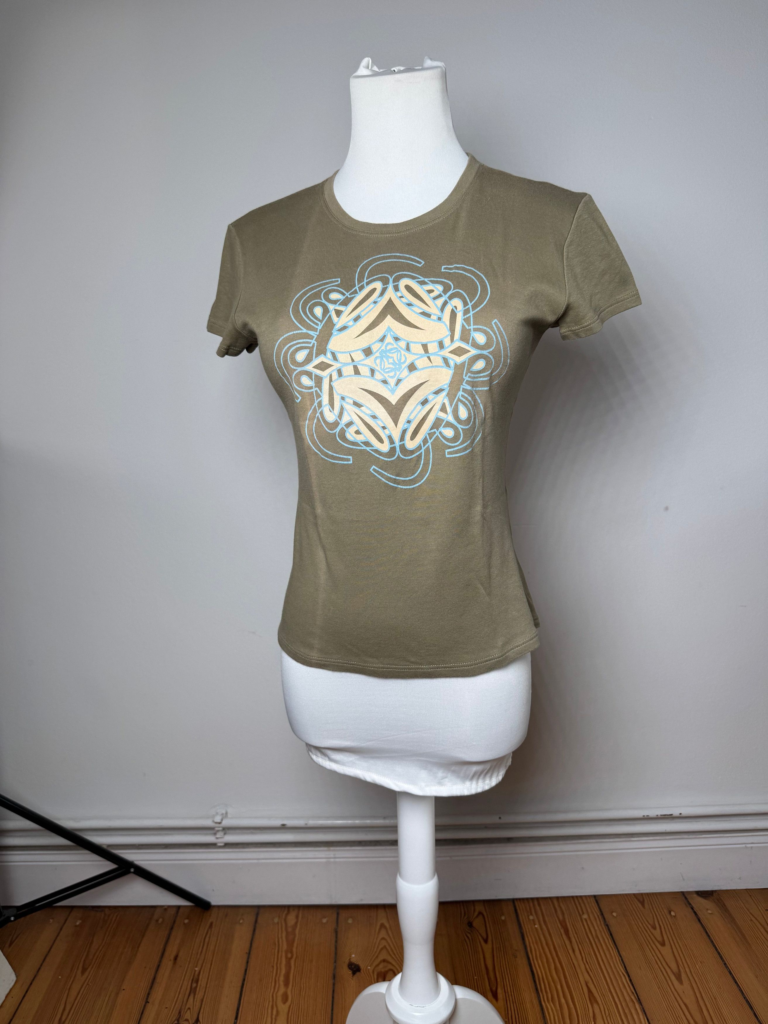 Loewe Vintage Madrid Khaki T-Shirt S/M Size S / US 4 / IT 40 - 11 Thumbnail
