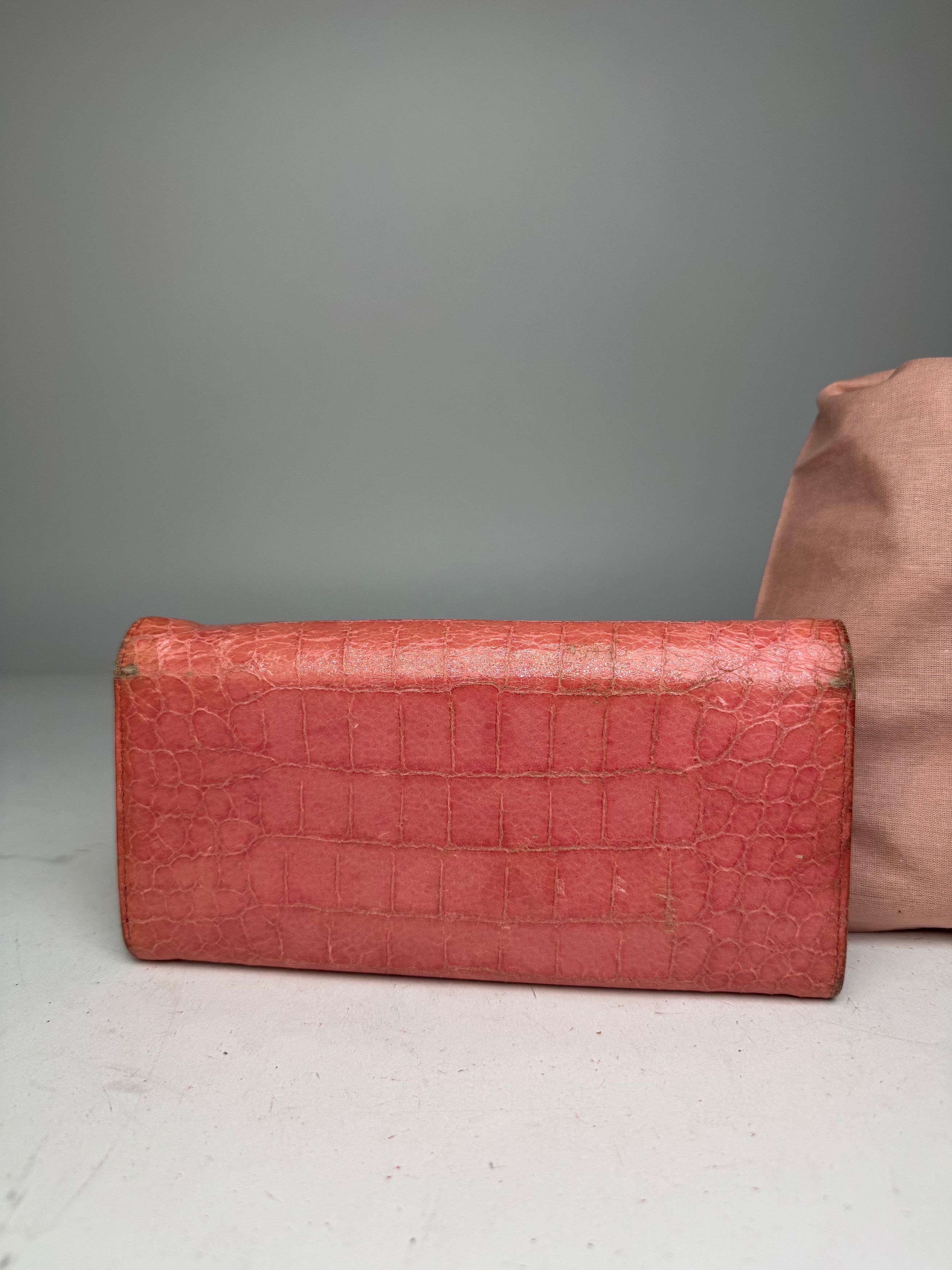 Miu Miu Vintage Crocodile Emblossed Patent Leather wallet Pink Size ONE SIZE - 7 Thumbnail