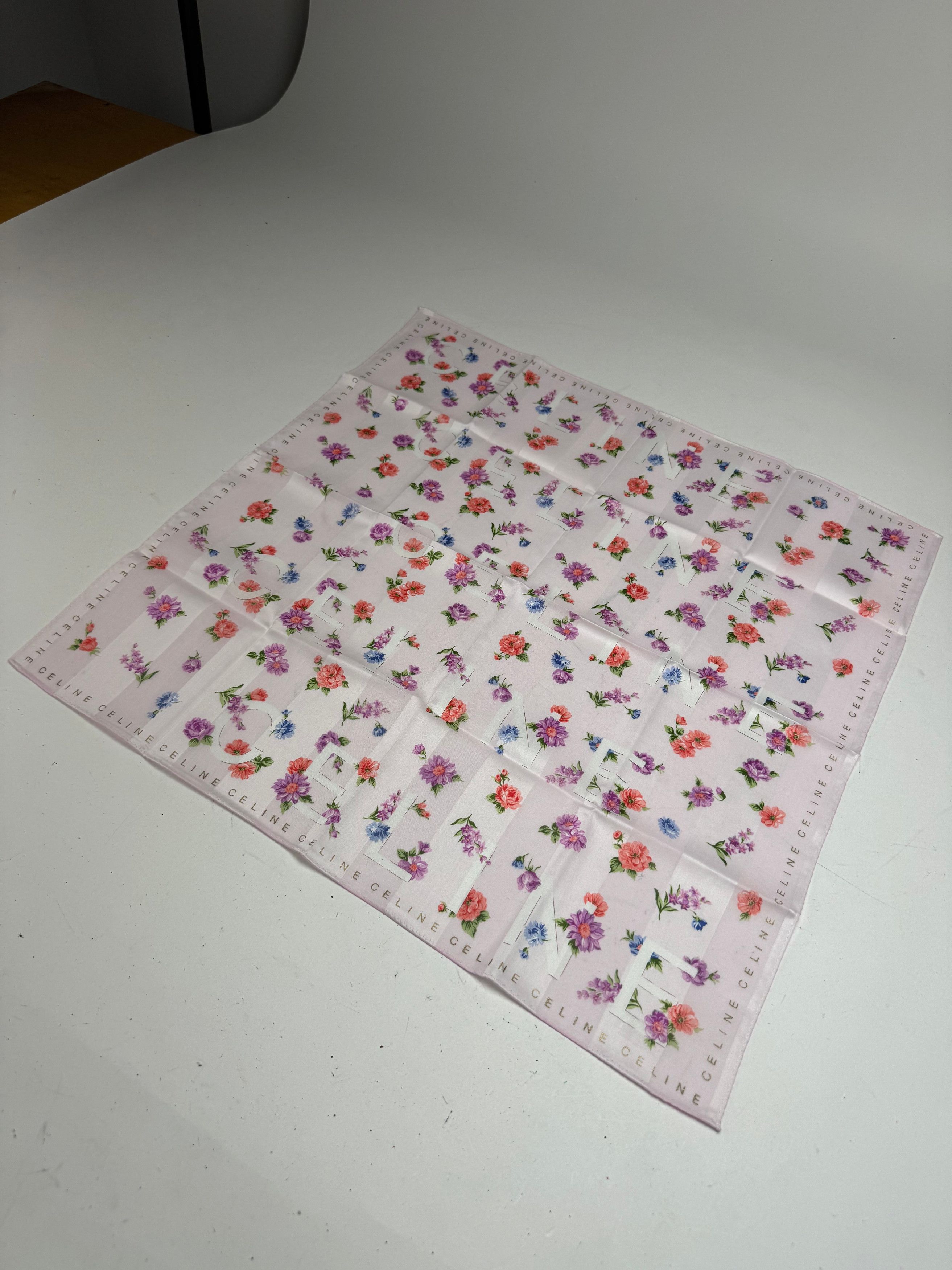 Celine Vintage Floral Scarf Pink Size ONE SIZE - 5 Thumbnail