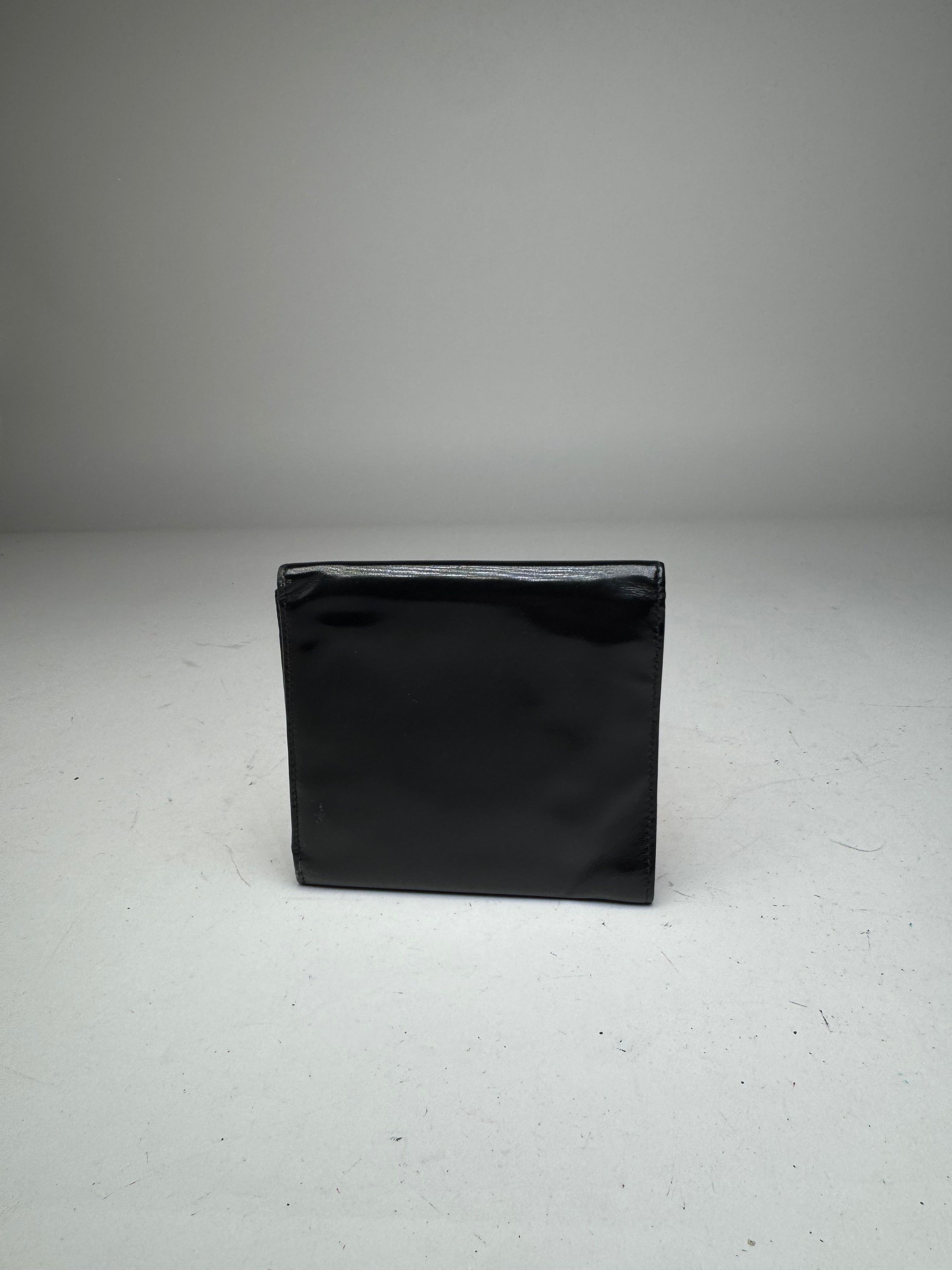 Gucci Vintage Patent Leather Wallet Black Size ONE SIZE - 11 Thumbnail