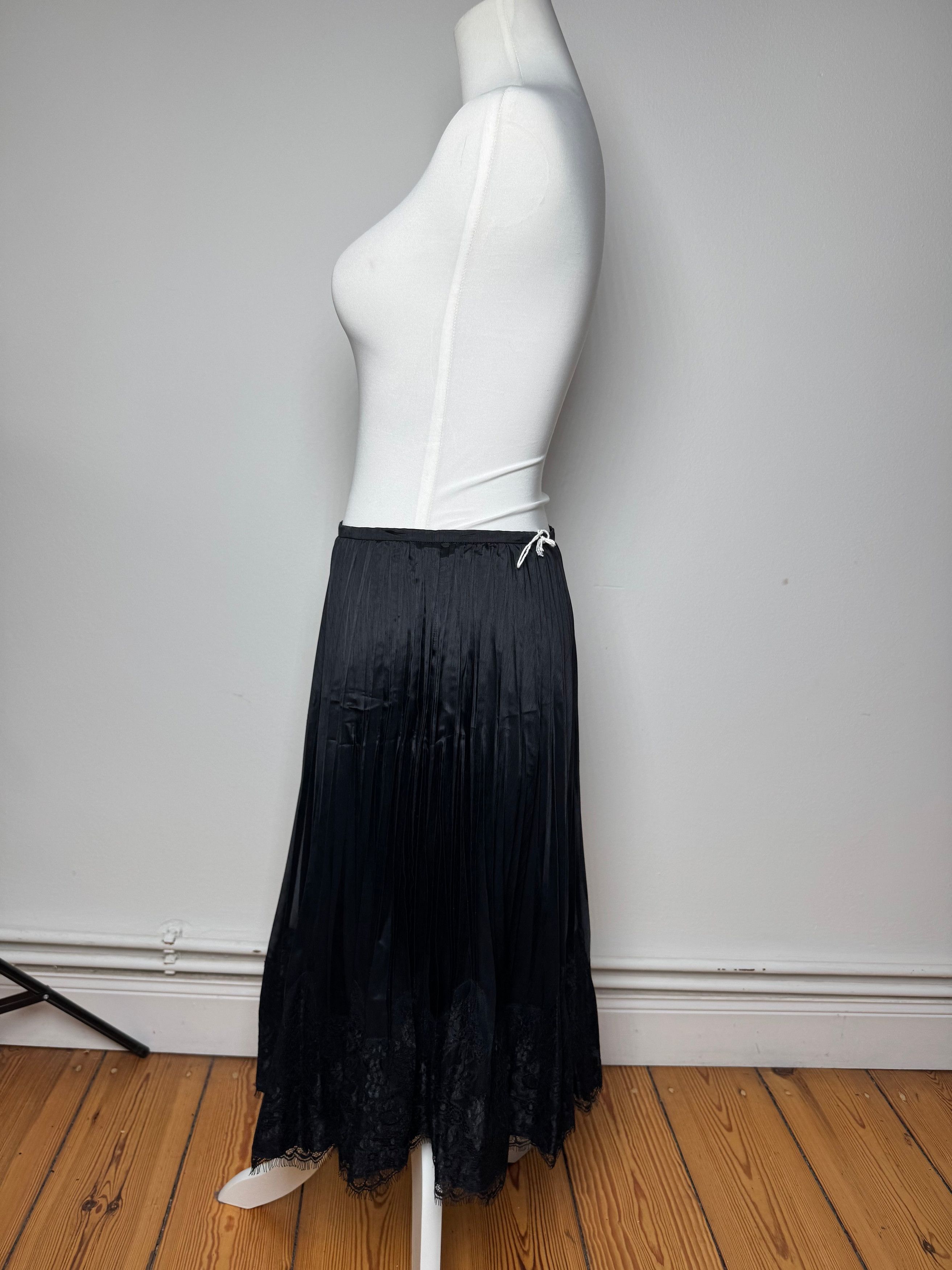 Courreges Vintage Viscose Skirt Black M Size 34" / US 12 / IT 48 - 2 Thumbnail