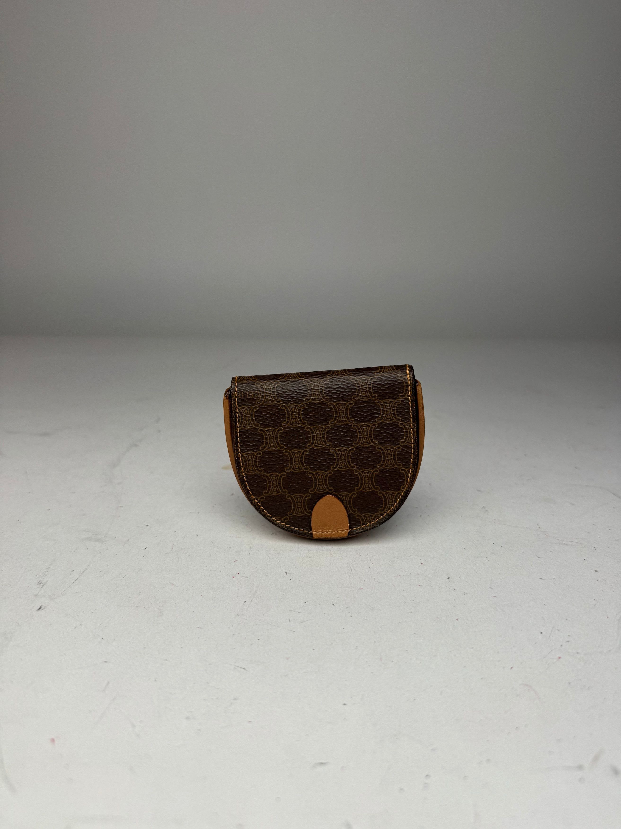 Celine Vintage Triomphe Monogram Leather Purse Brown Size ONE SIZE - 10 Thumbnail