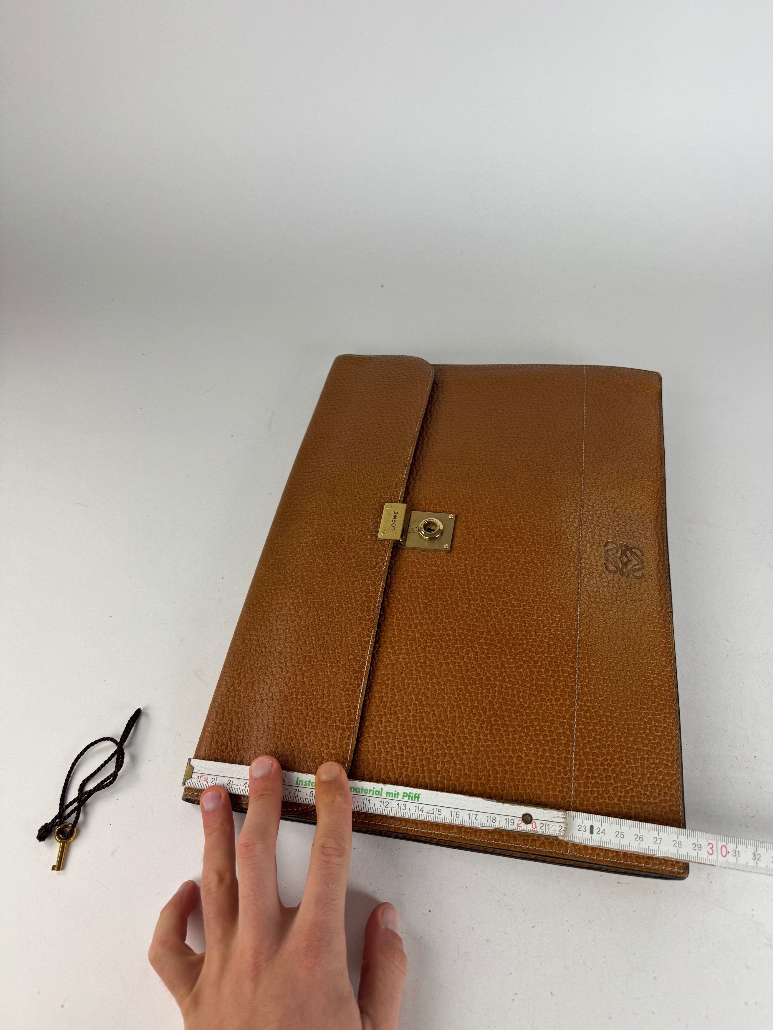 Other Vintage Loewe Madrid Leather Clutch Brown Size ONE SIZE - 9 Thumbnail