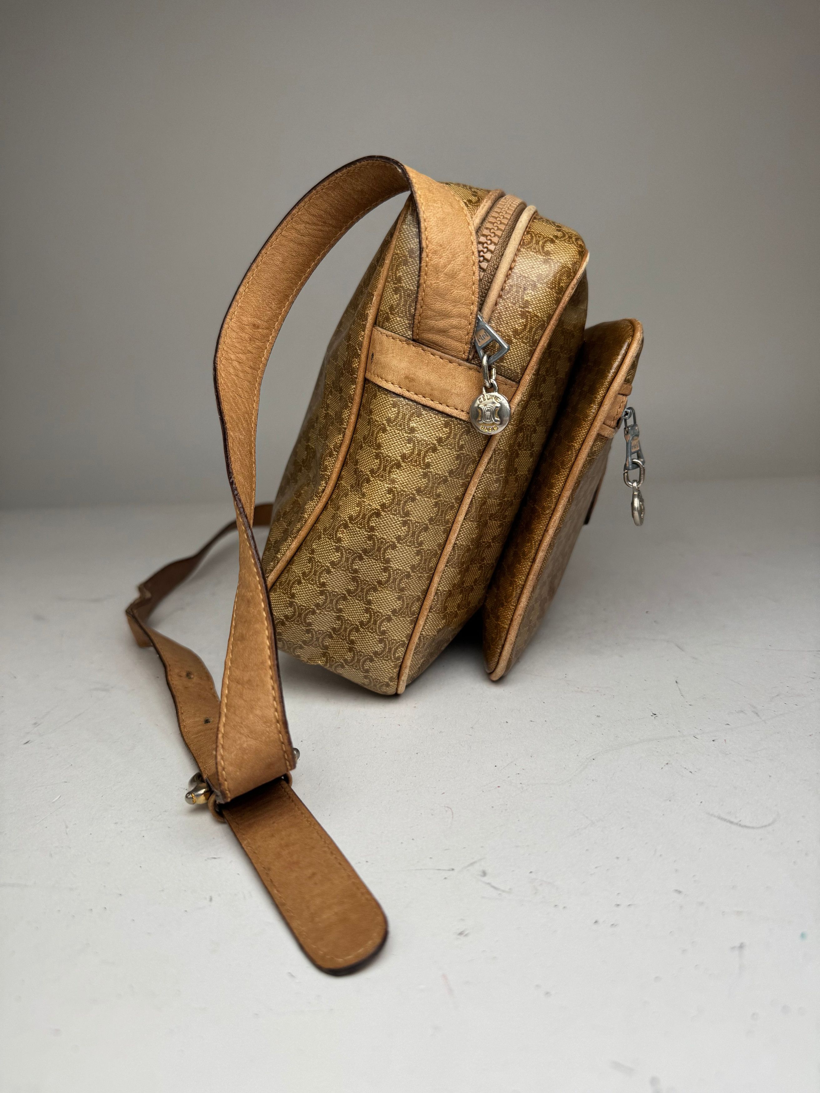 Celine Vintage Paris Patent Leather Triomphe Monogram Bag Brown Size ONE SIZE - 5 Thumbnail
