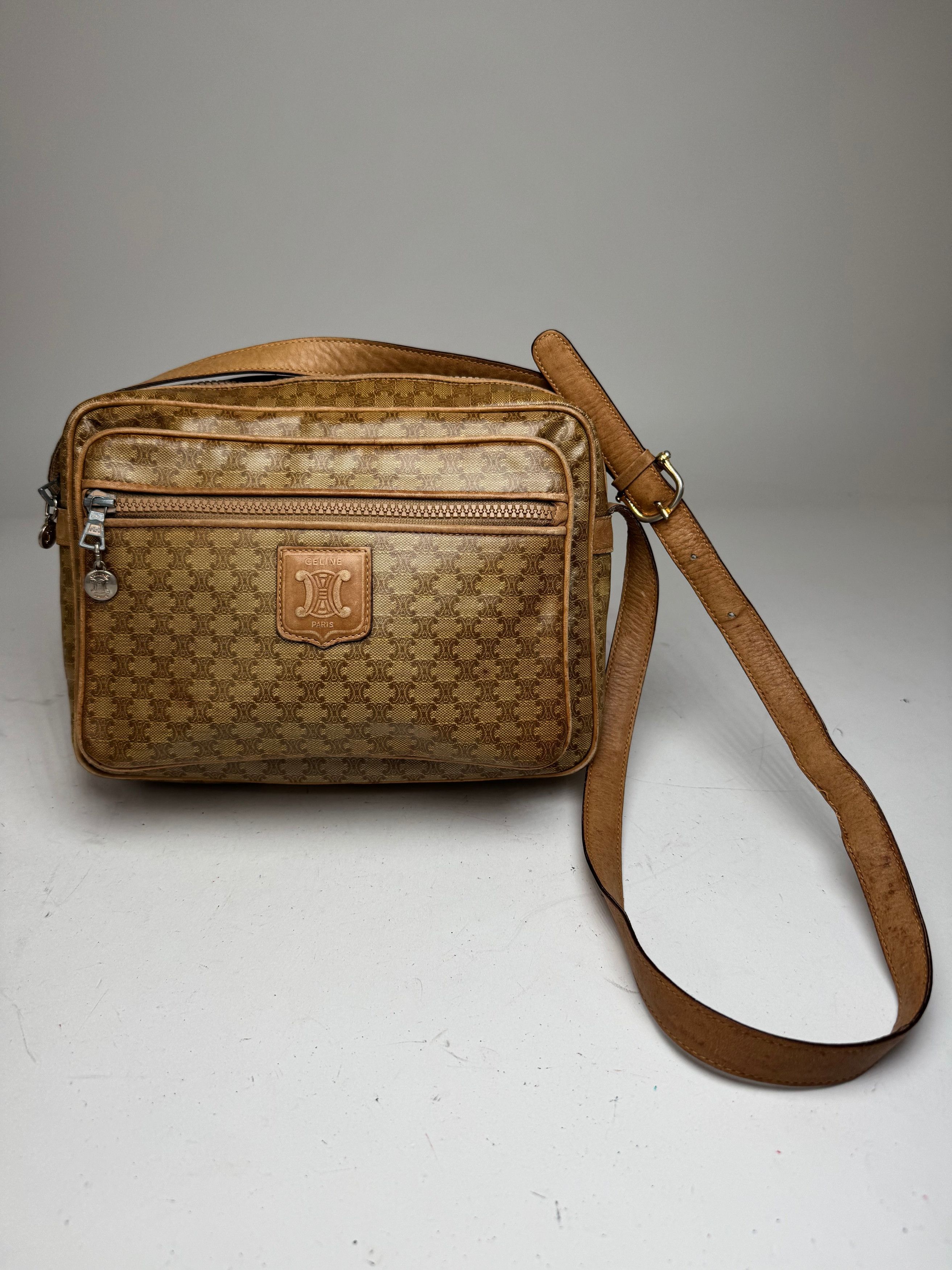 Celine Vintage Paris Patent Leather Triomphe Monogram Bag Brown Size ONE SIZE - 15 Thumbnail
