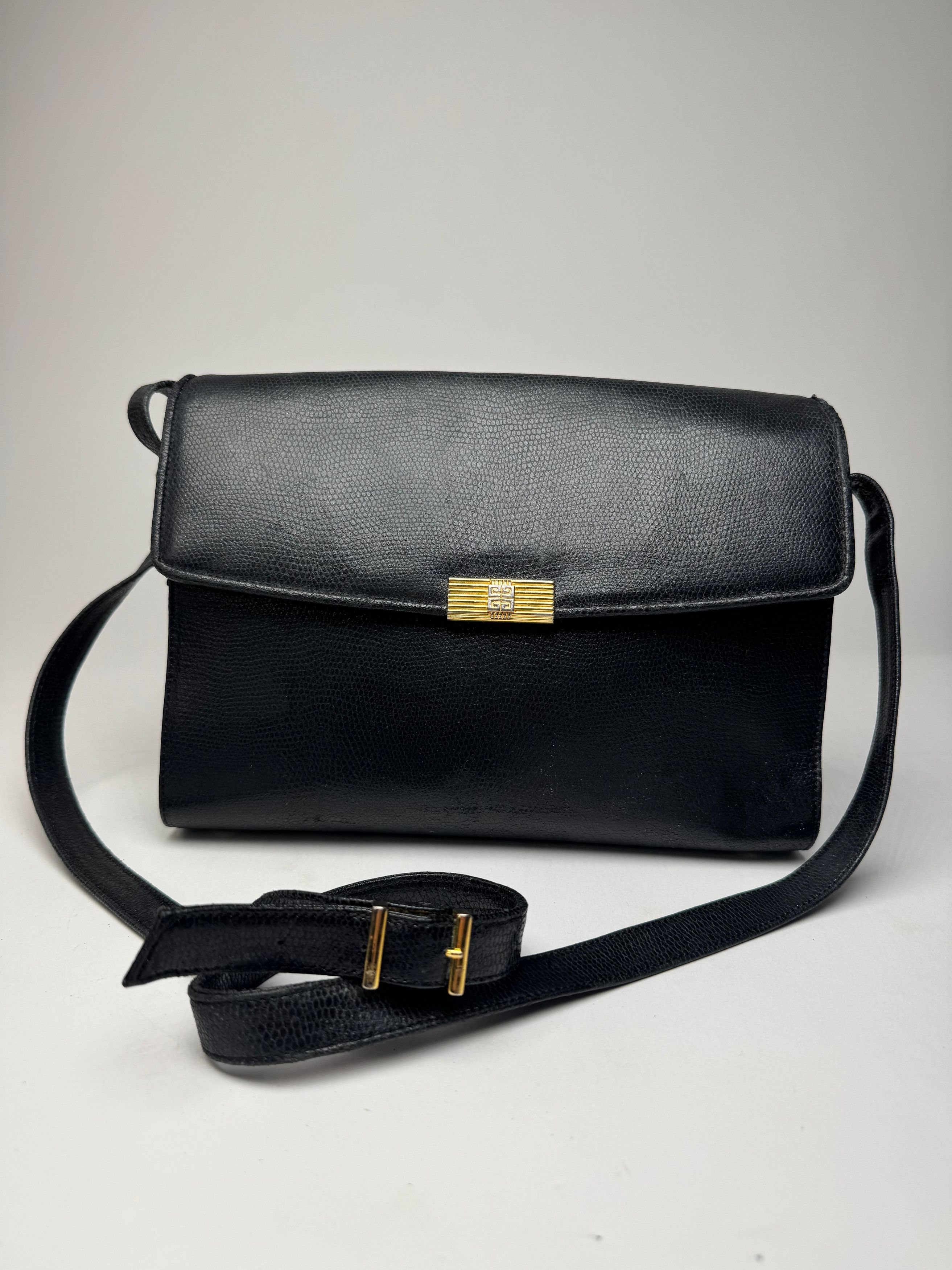 Givenchy Vintage Snake Emblossed Leather Bag black Size ONE SIZE - 14 Thumbnail