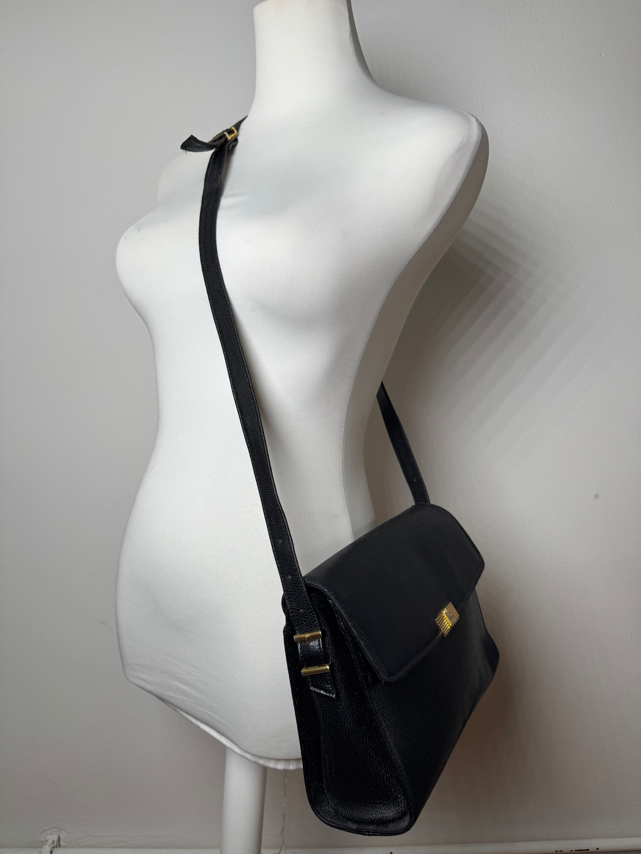 Givenchy Vintage Snake Emblossed Leather Bag black Size ONE SIZE - 7 Thumbnail