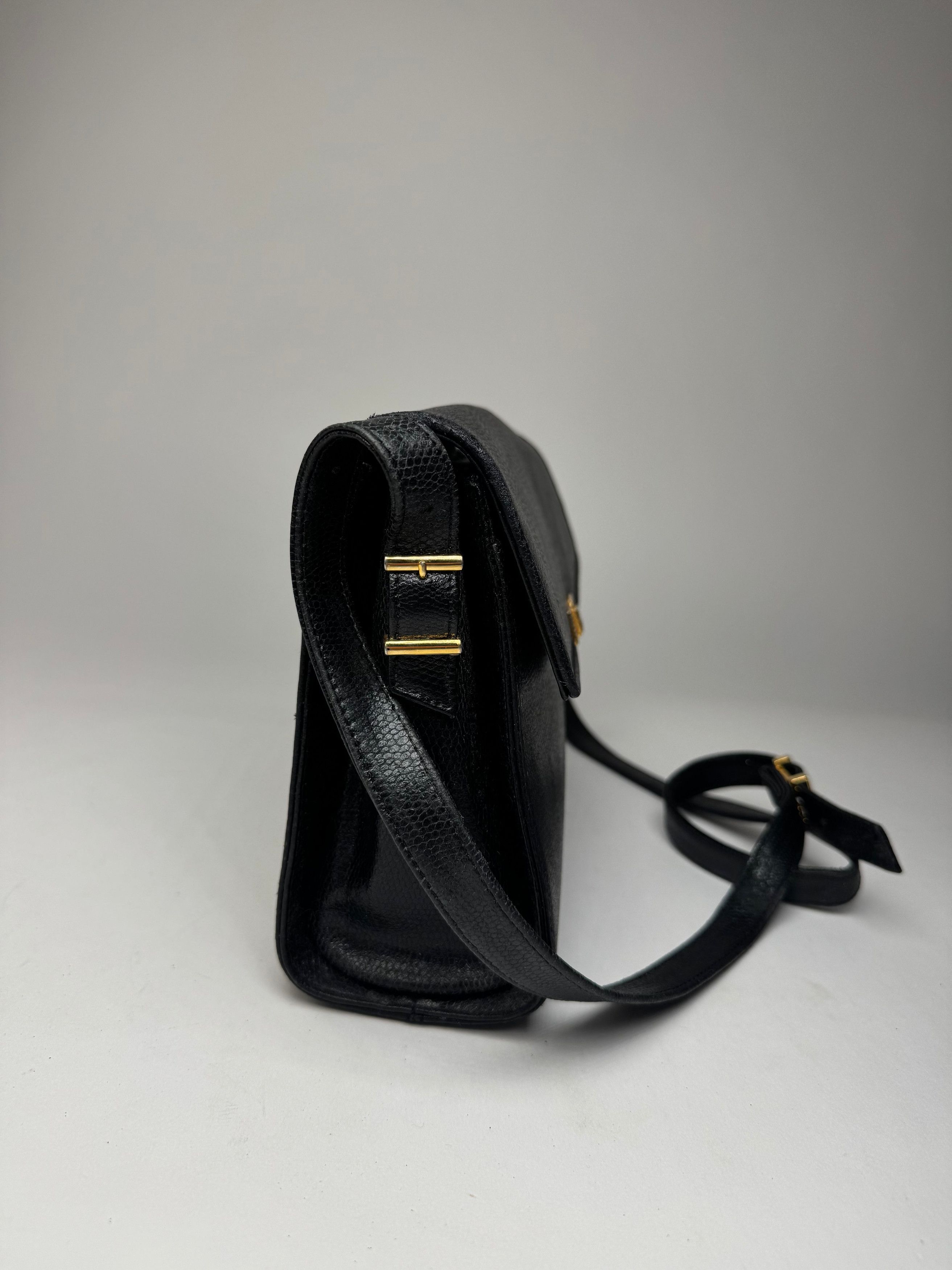 Givenchy Vintage Snake Emblossed Leather Bag black Size ONE SIZE - 9 Thumbnail