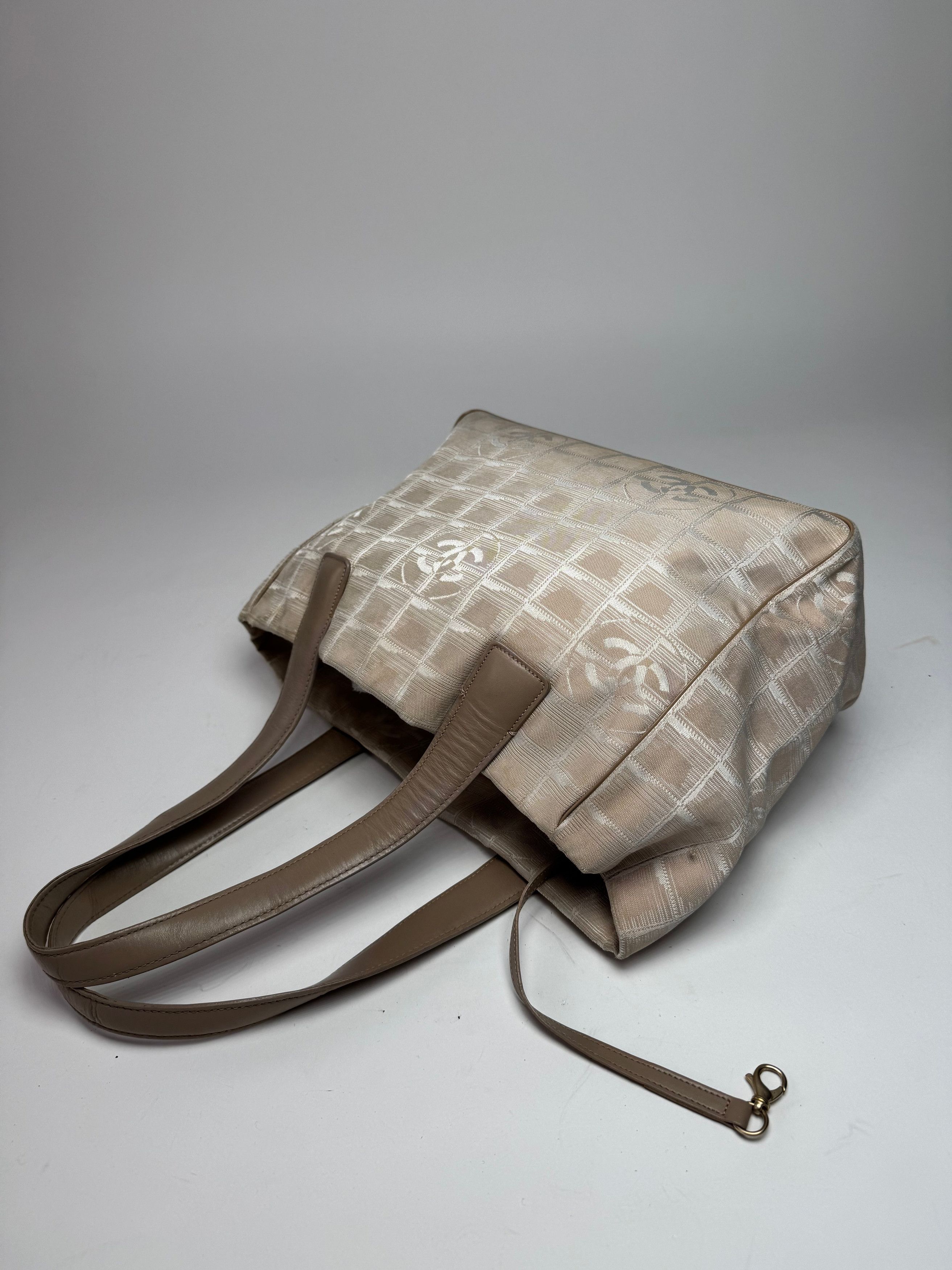 Chanel Vintage Monogram Canvas Leather Tote Bag Beige Brown Size ONE SIZE - 9 Thumbnail