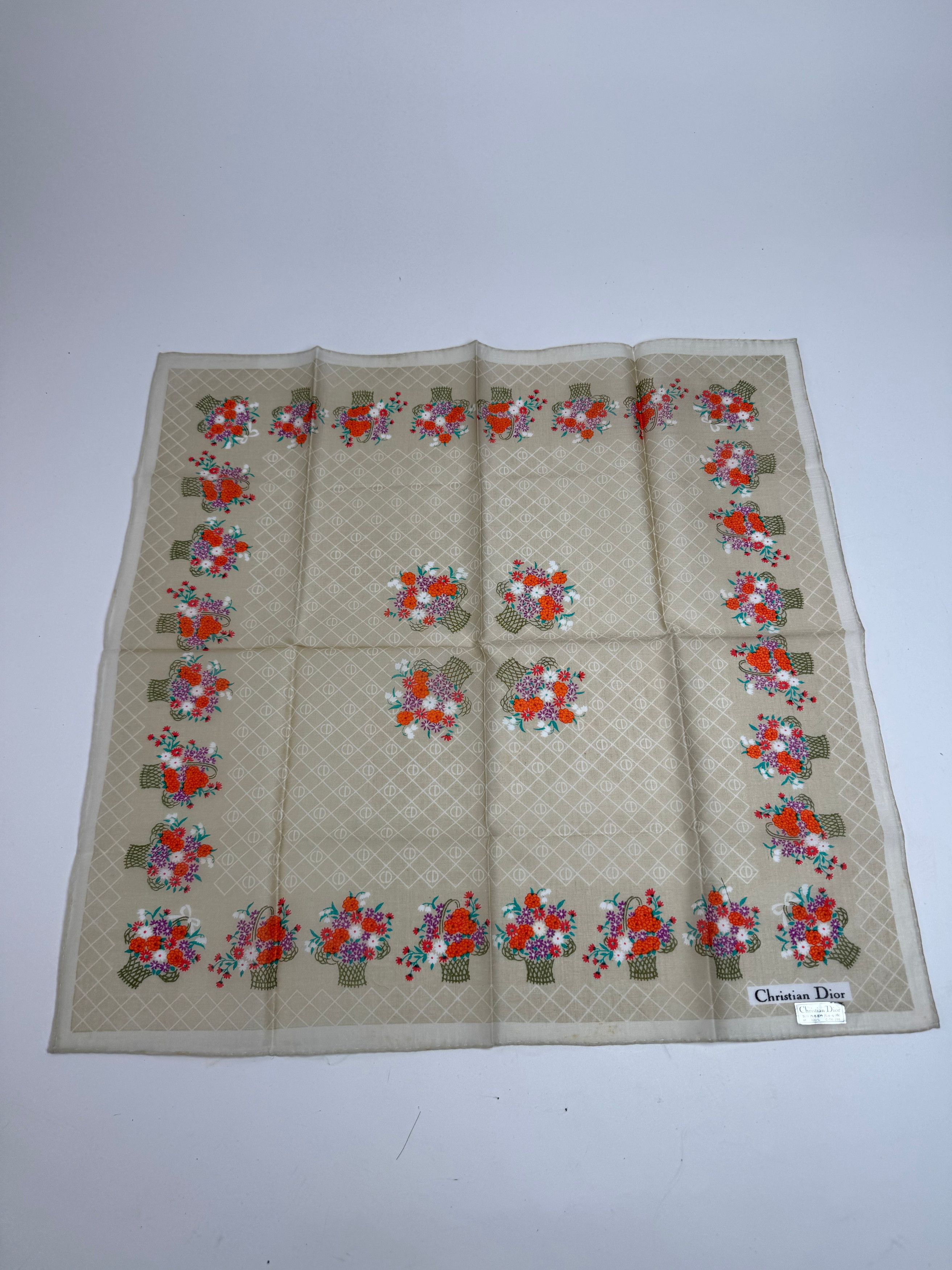 Dior Vintage Floral Scarf Grey Red Size ONE SIZE - 5 Thumbnail
