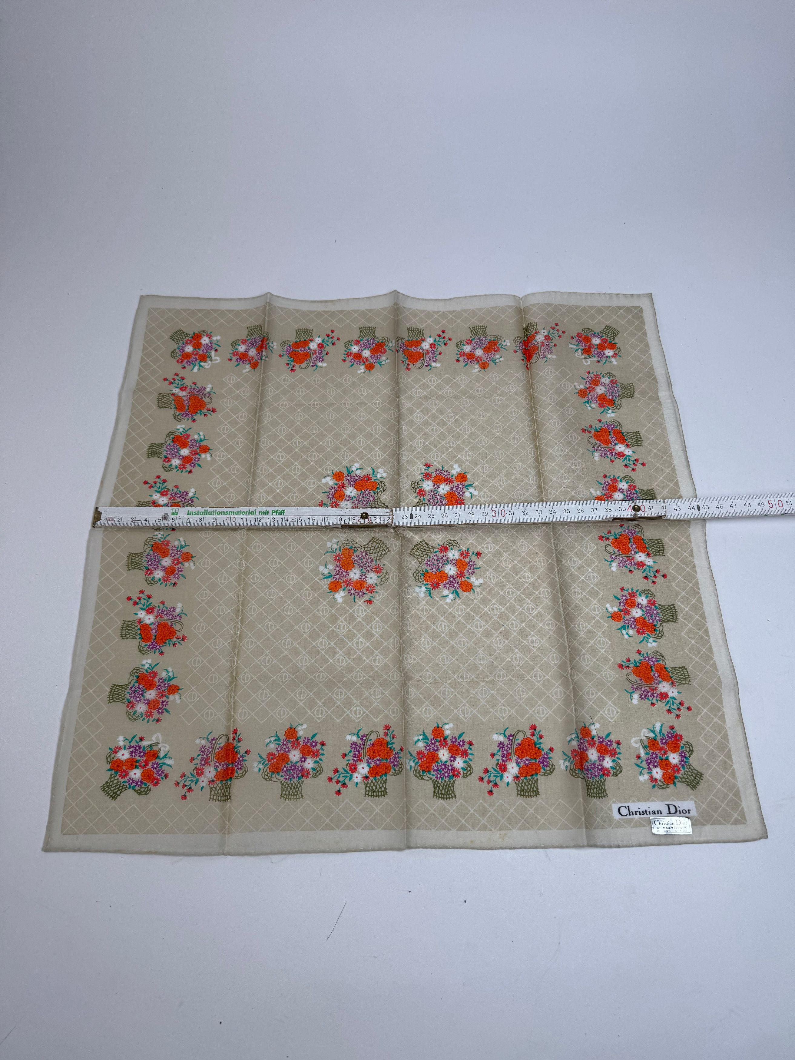 Dior Vintage Floral Scarf Grey Red Size ONE SIZE - 7 Thumbnail