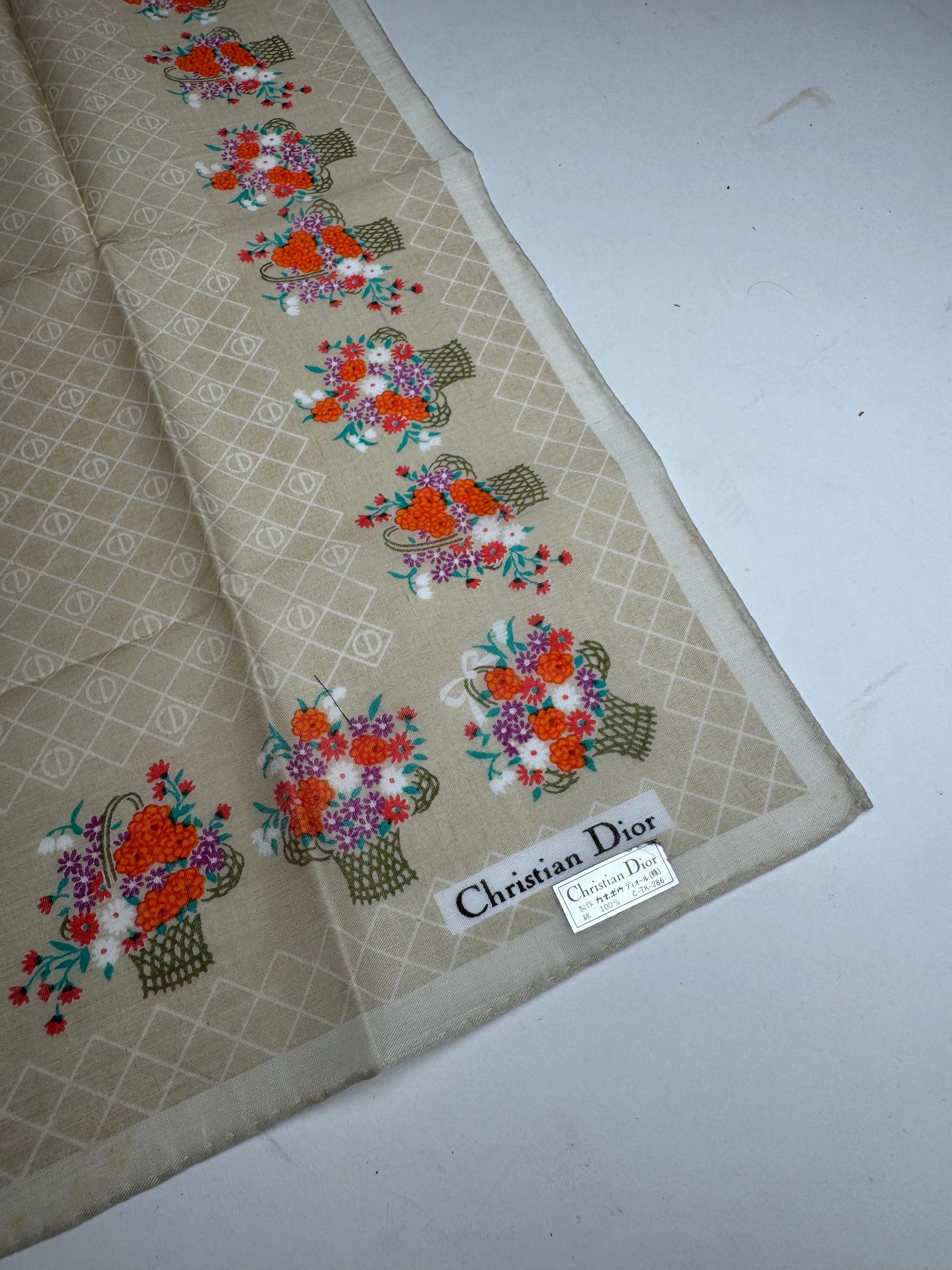 Dior Vintage Floral Scarf Grey Red Size ONE SIZE - 2 Thumbnail