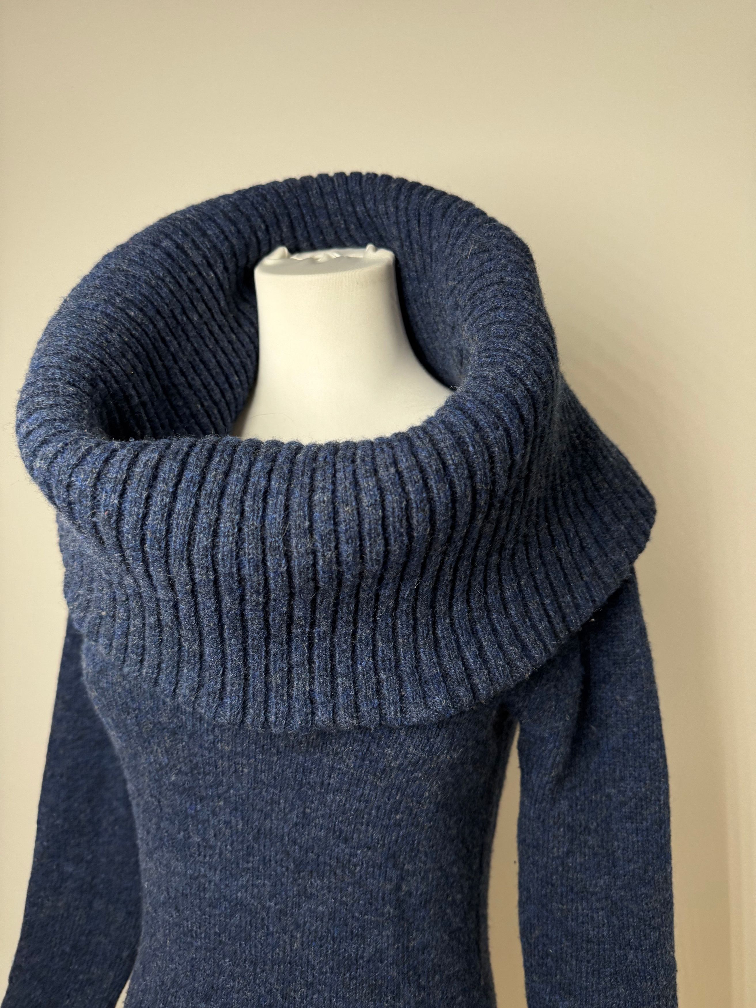 Balenciaga Vintage Big Turtle Neck Wool Sweather Blue Size M / US 6-8 / IT 42-44 - 2 Thumbnail