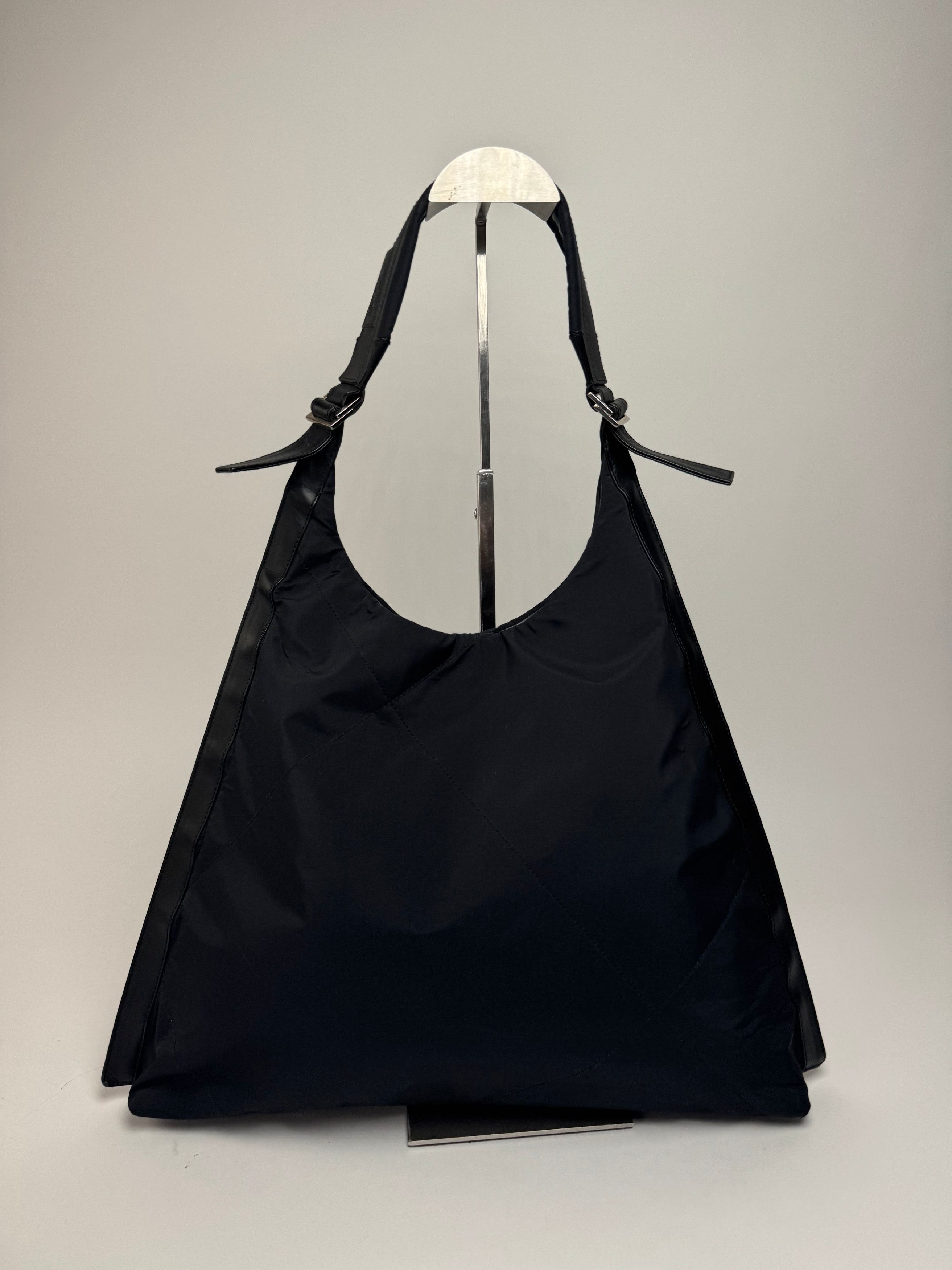 Salvatore Ferragamo Vintage Leather Neoprene Triangle Handbag Black Size ONE SIZE - 7 Thumbnail