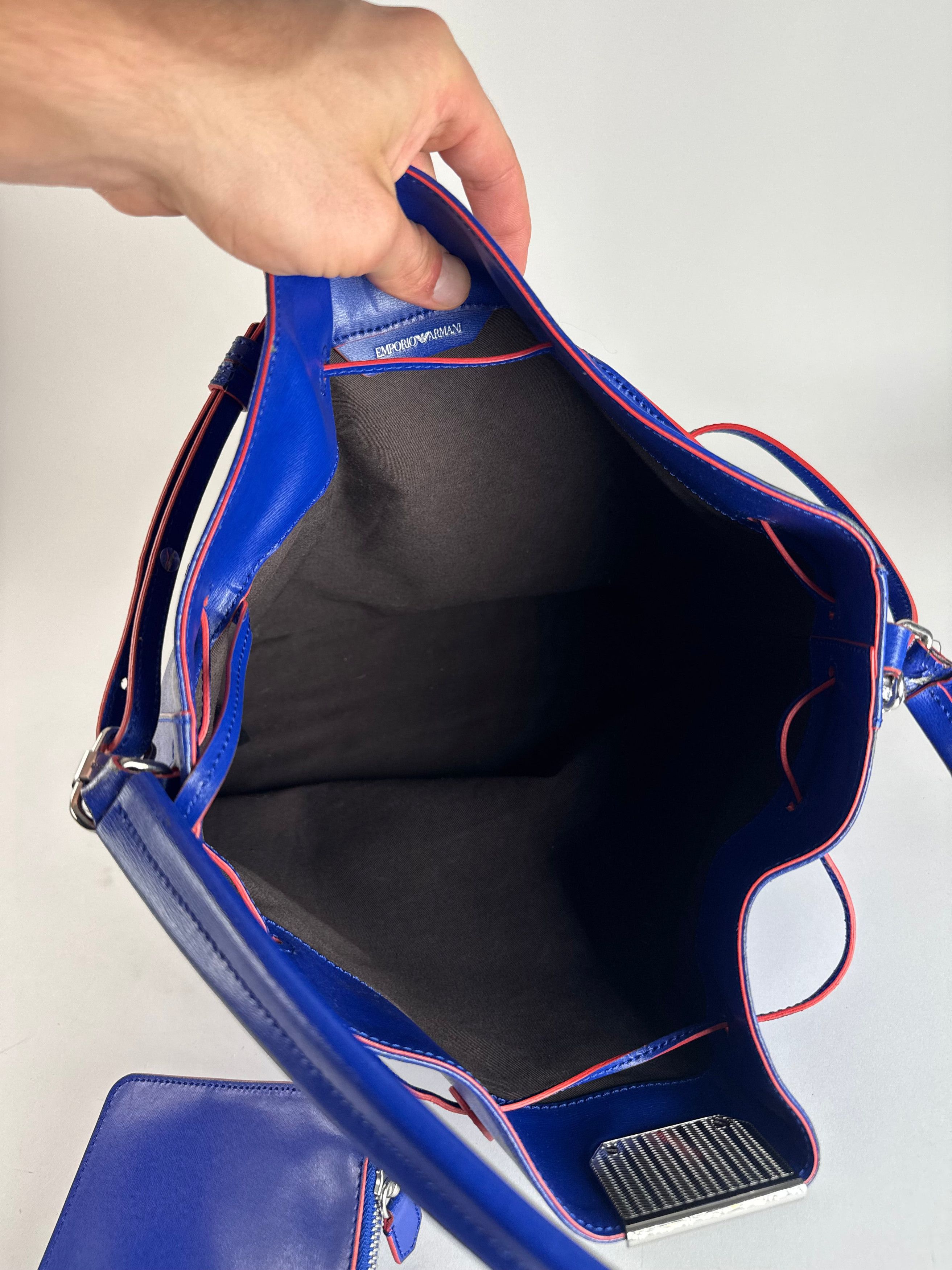 Emporio Armani Vintage 2Way Bucket Bag Blue Red Size ONE SIZE - 4 Thumbnail