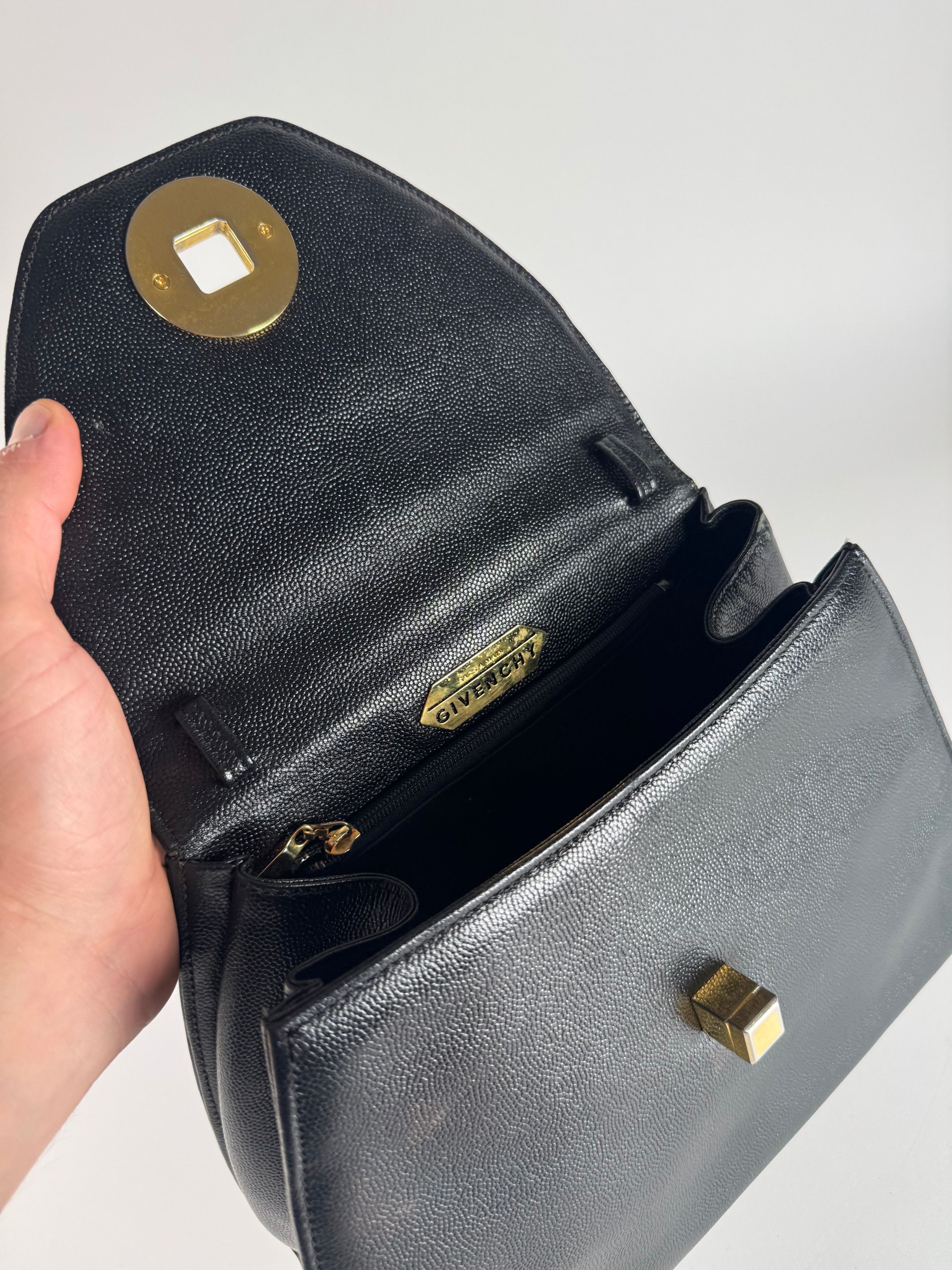 Givenchy Vintage Snake Emblossed Leather Handbag Black Size ONE SIZE - 12 Thumbnail