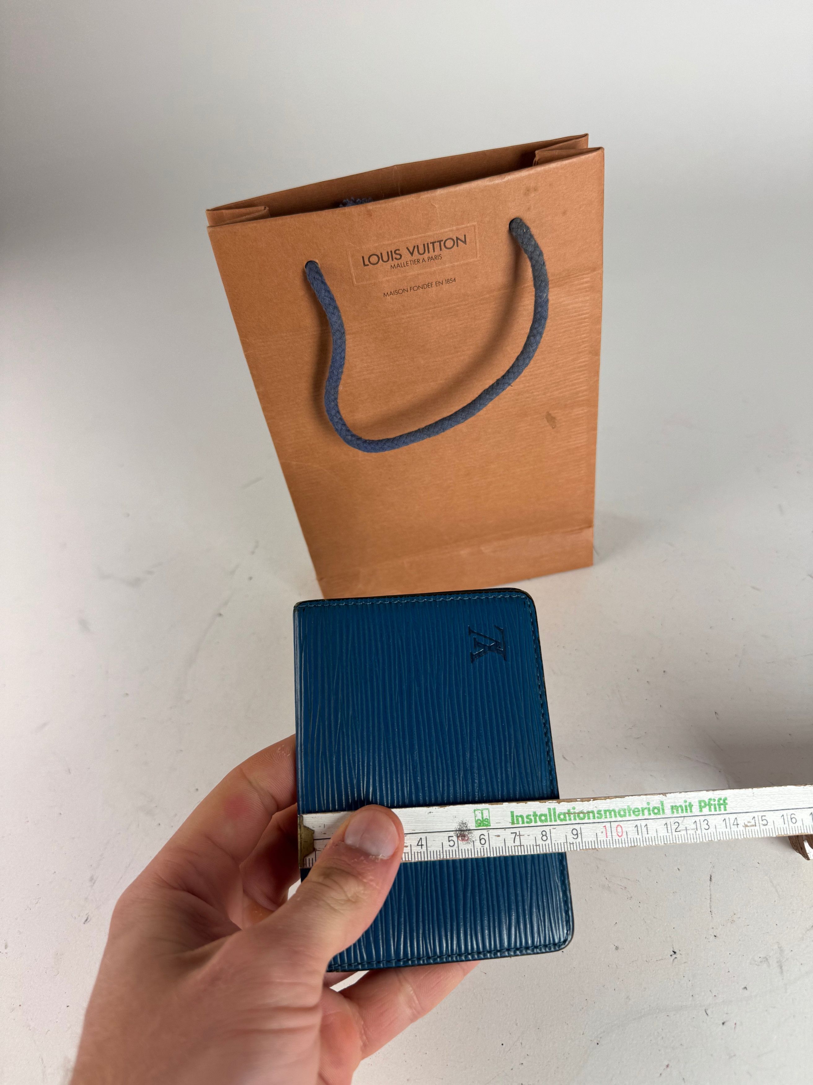 Louis Vuitton Vintage EPI Leather Card Holder Blue Size ONE SIZE - 8 Thumbnail