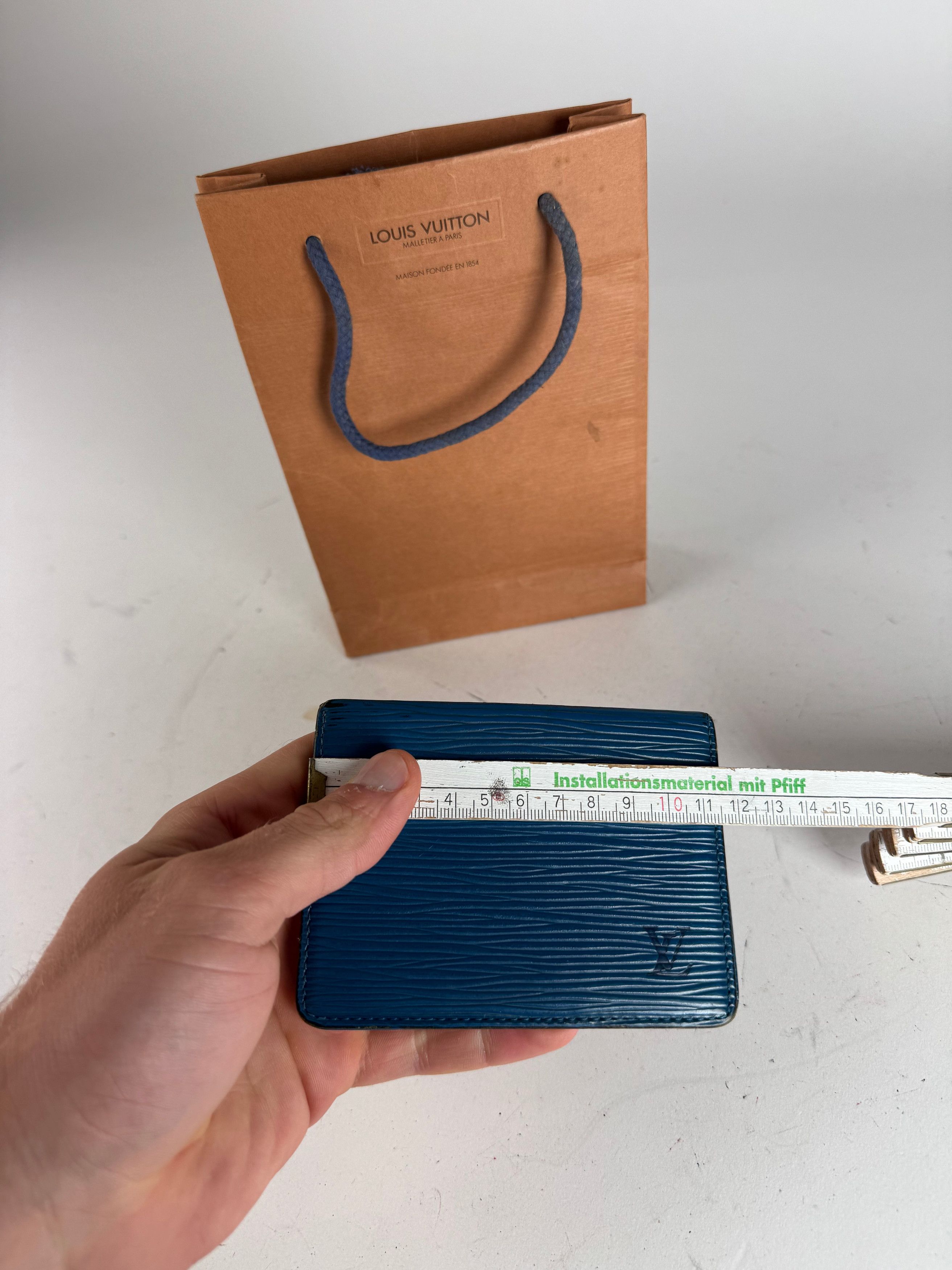 Louis Vuitton Vintage EPI Leather Card Holder Blue Size ONE SIZE - 7 Thumbnail