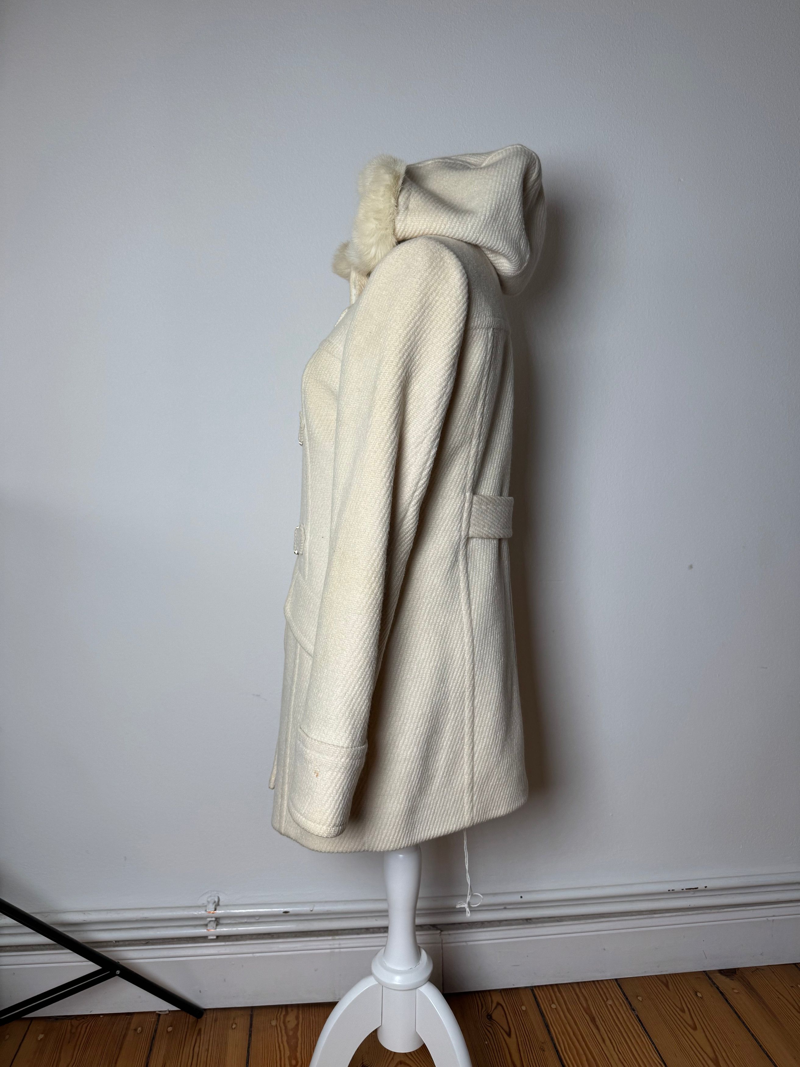 Burberry Vintage Wool Fur Coat Beige White M Size S / US 4 / IT 40 - 2 Thumbnail