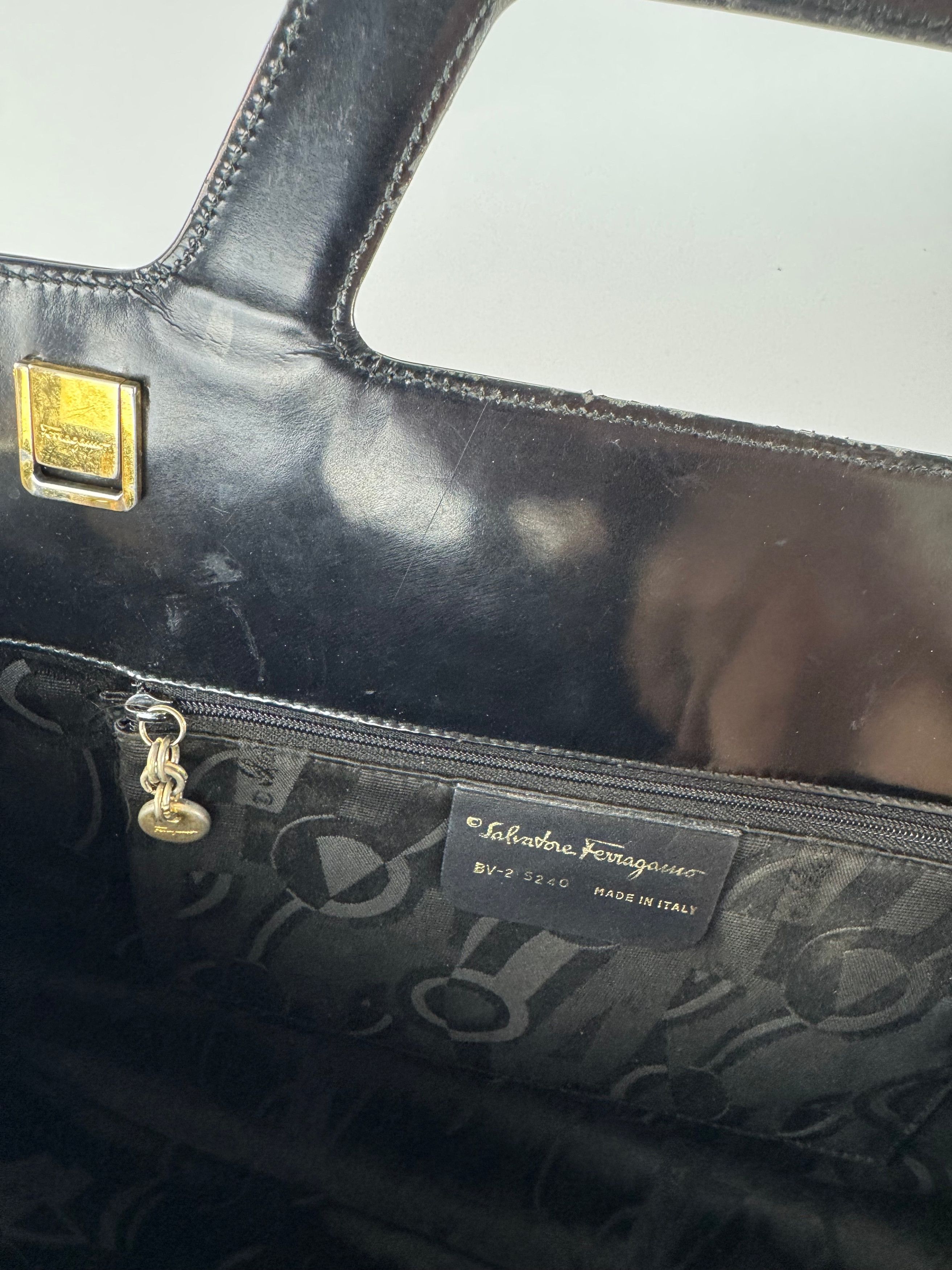 Salvatore Ferragamo Vintage Patent Leather Bag black Size ONE SIZE - 10 Thumbnail