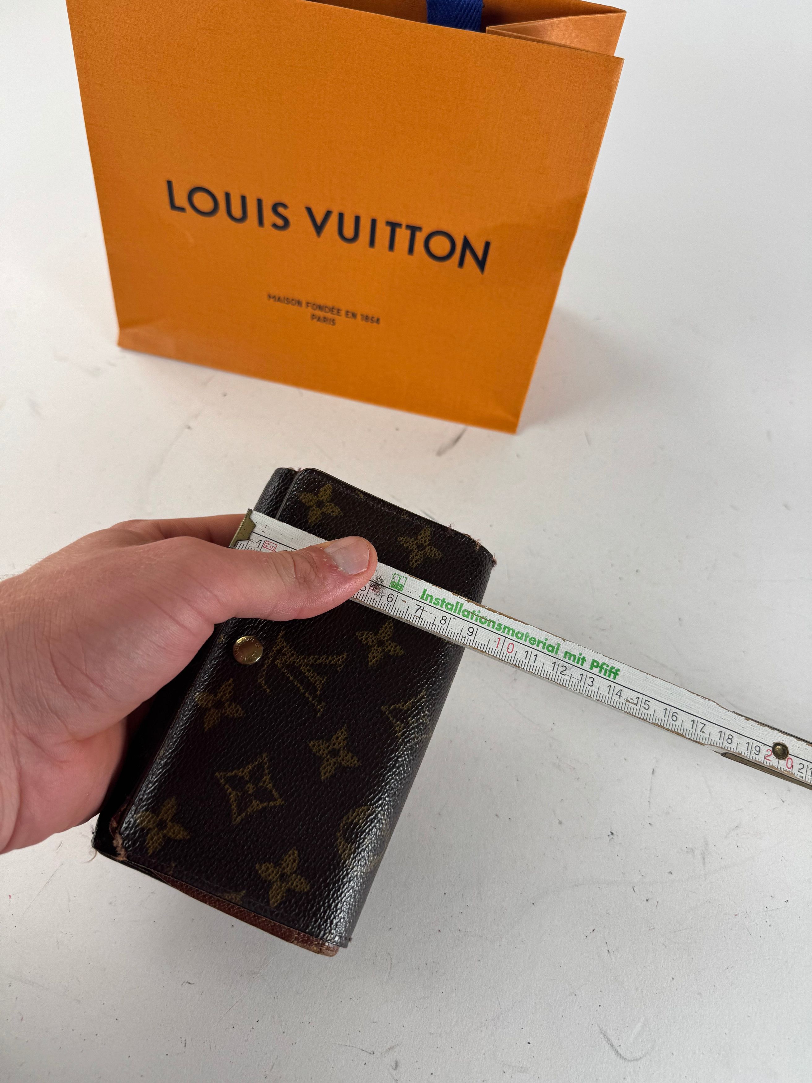 Louis Vuitton Vintage Monogram Leather Wallet Brown Size ONE SIZE - 7 Thumbnail