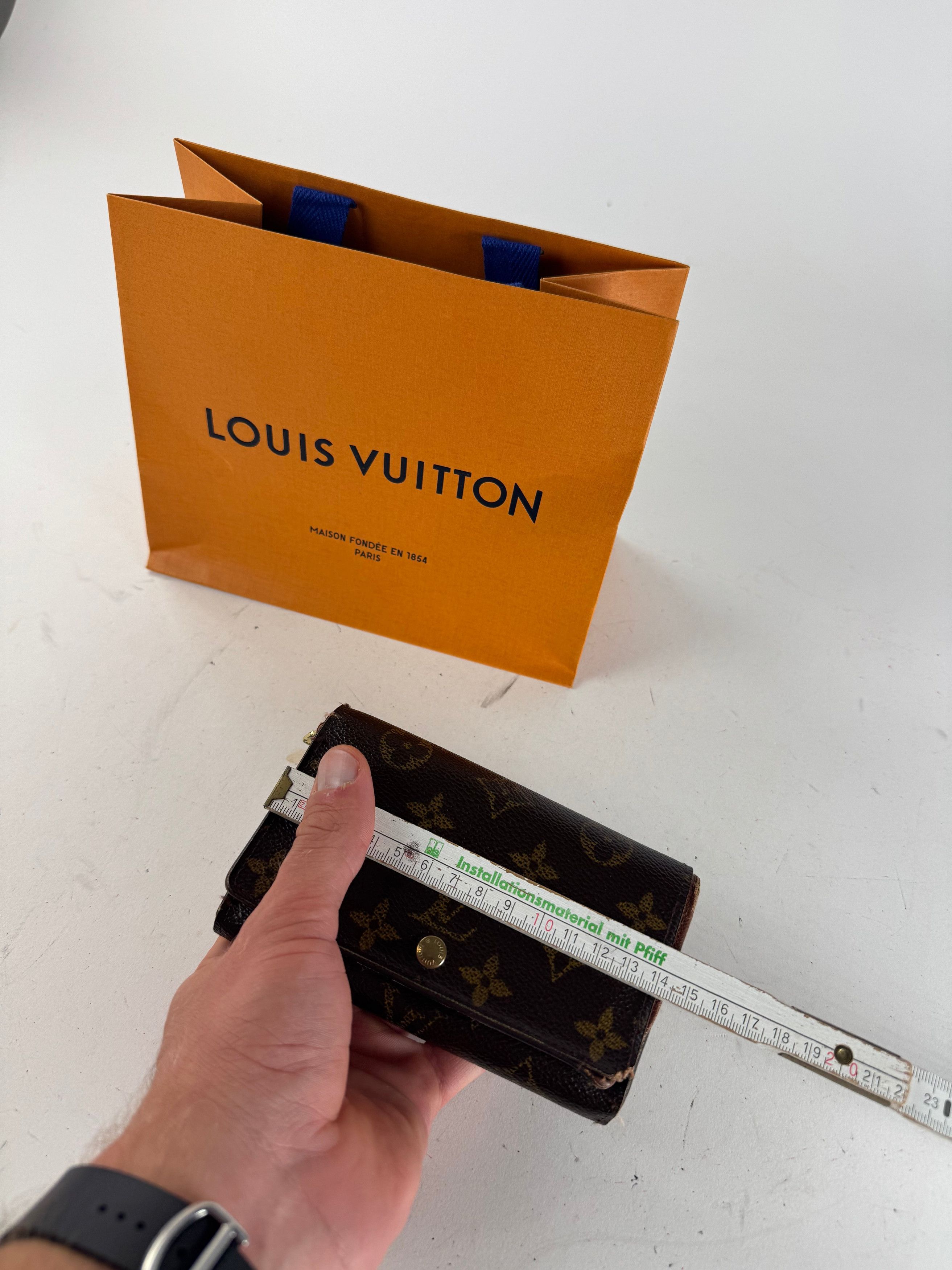 Louis Vuitton Vintage Monogram Leather Wallet Brown Size ONE SIZE - 6 Thumbnail