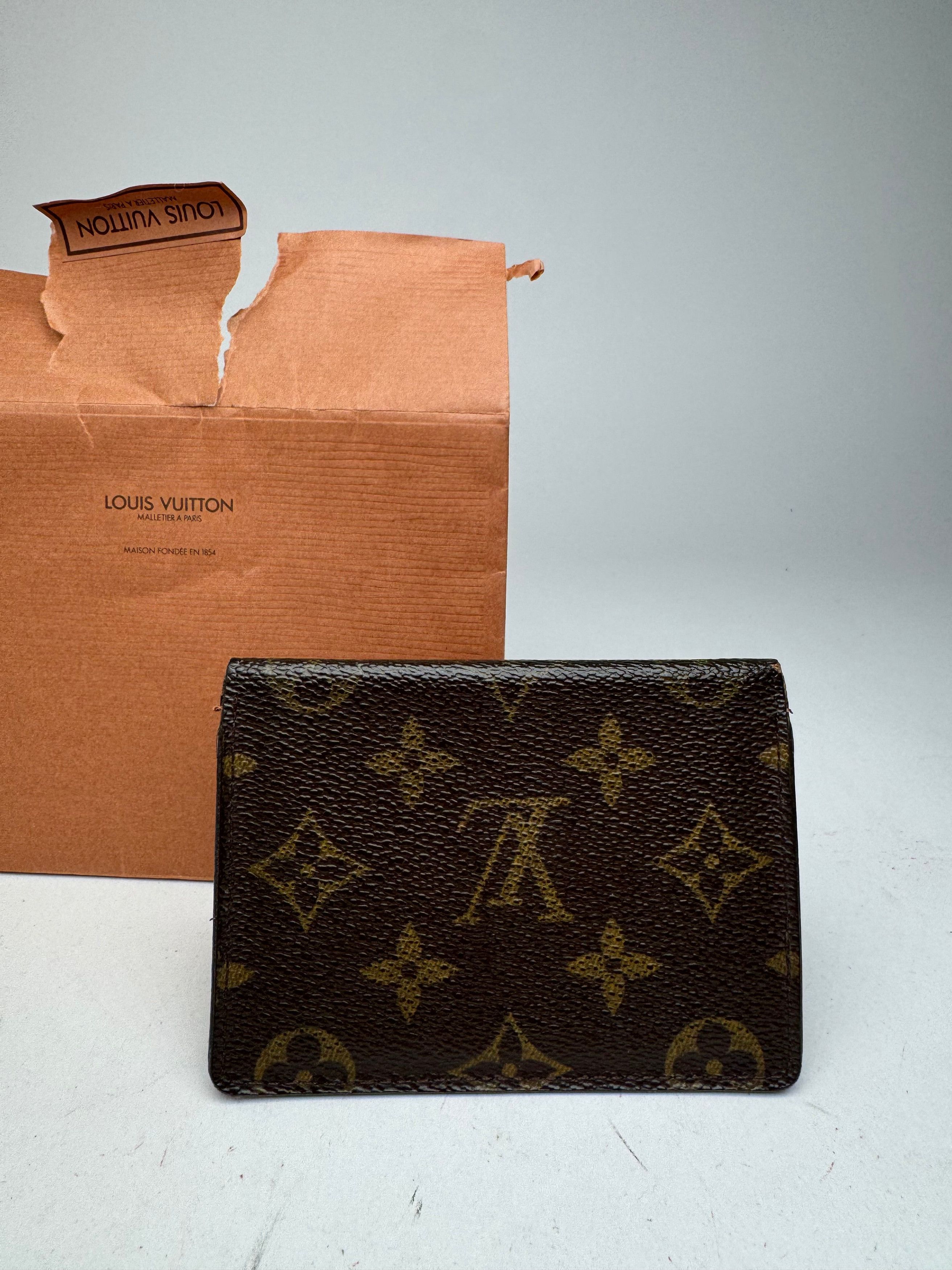 Louis Vuitton Vintage Flapable Leather Card Holder Brown Size ONE SIZE - 9 Thumbnail