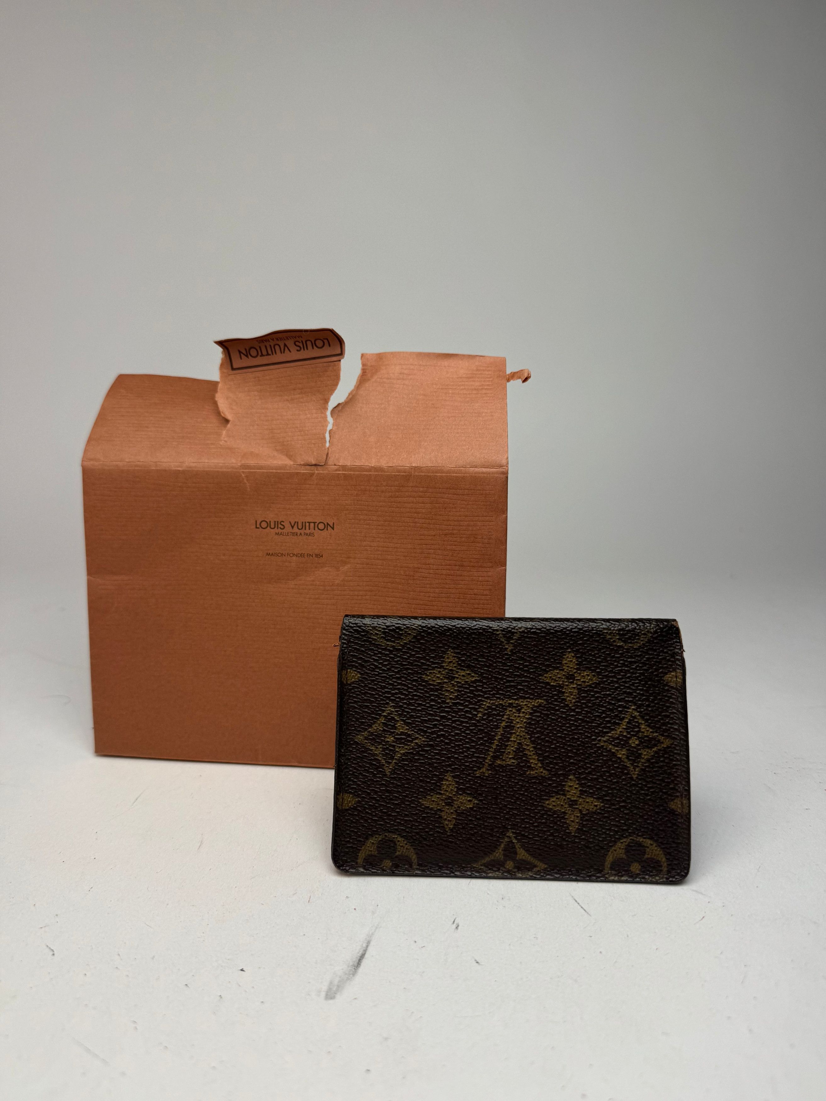 Louis Vuitton Vintage Flapable Leather Card Holder Brown Size ONE SIZE - 2 Thumbnail