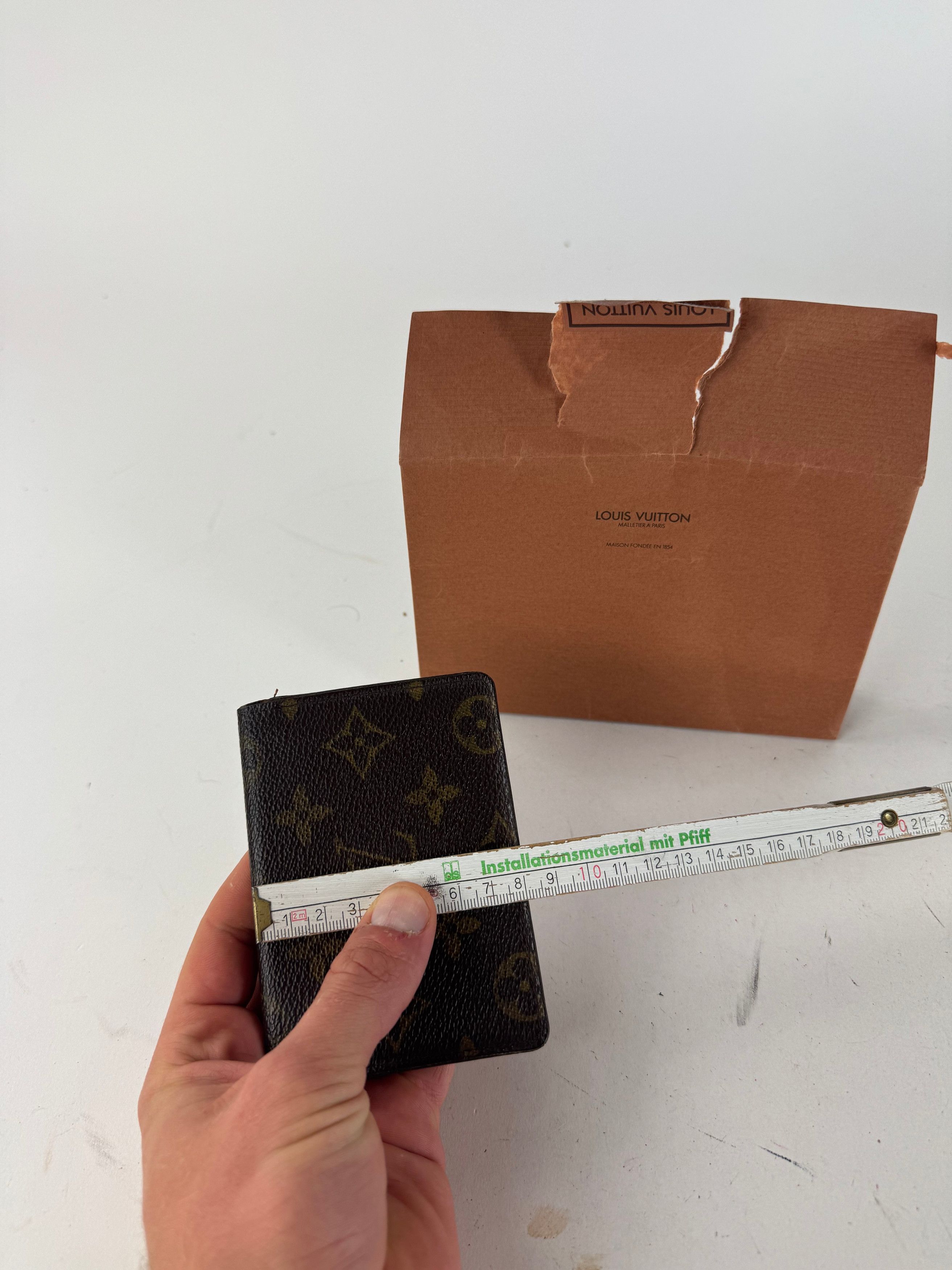 Louis Vuitton Vintage Flapable Leather Card Holder Brown Size ONE SIZE - 7 Thumbnail