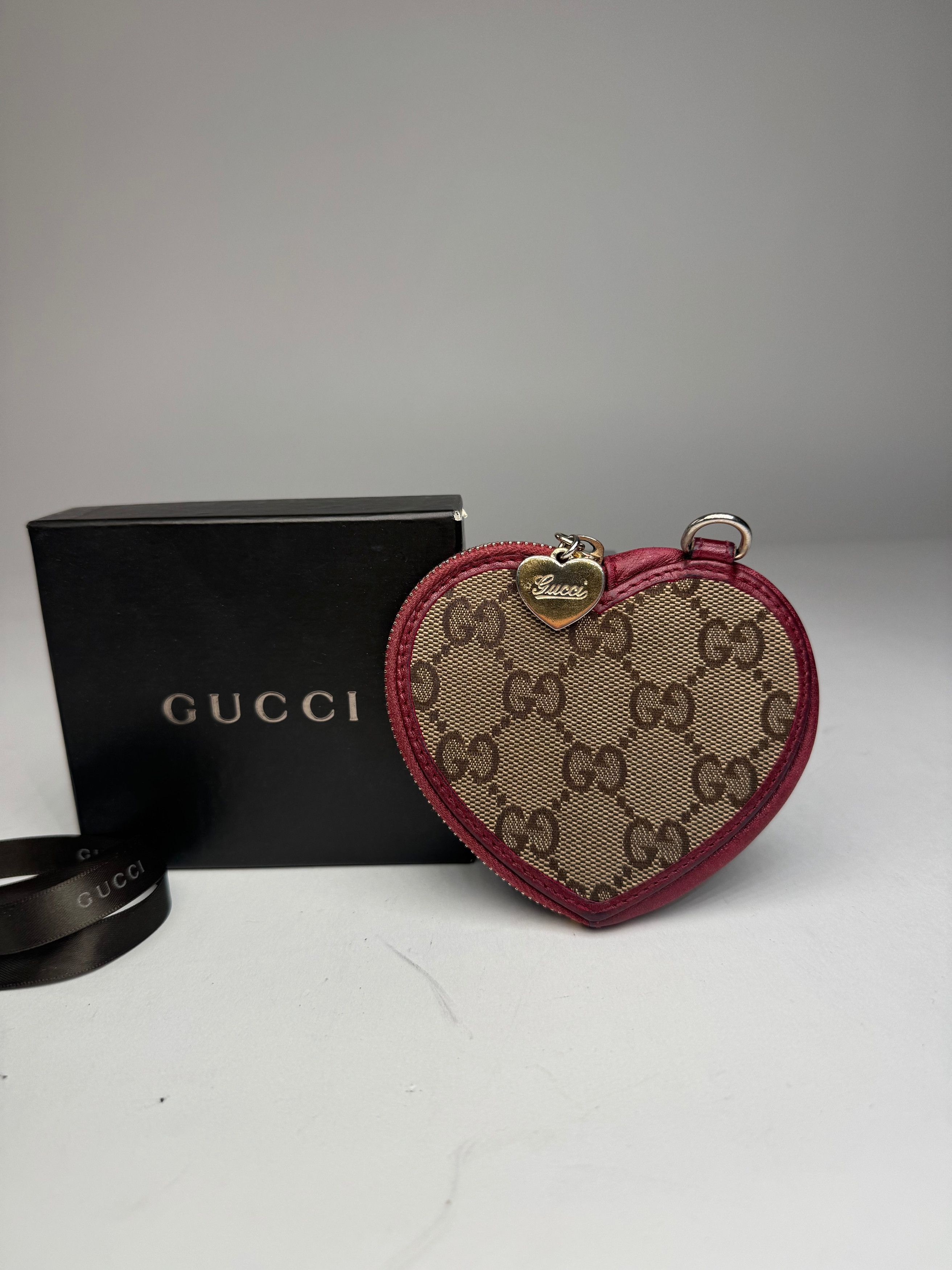 Gucci Vintage Monogram Heart Purse Purple Brown Size ONE SIZE - 9 Thumbnail
