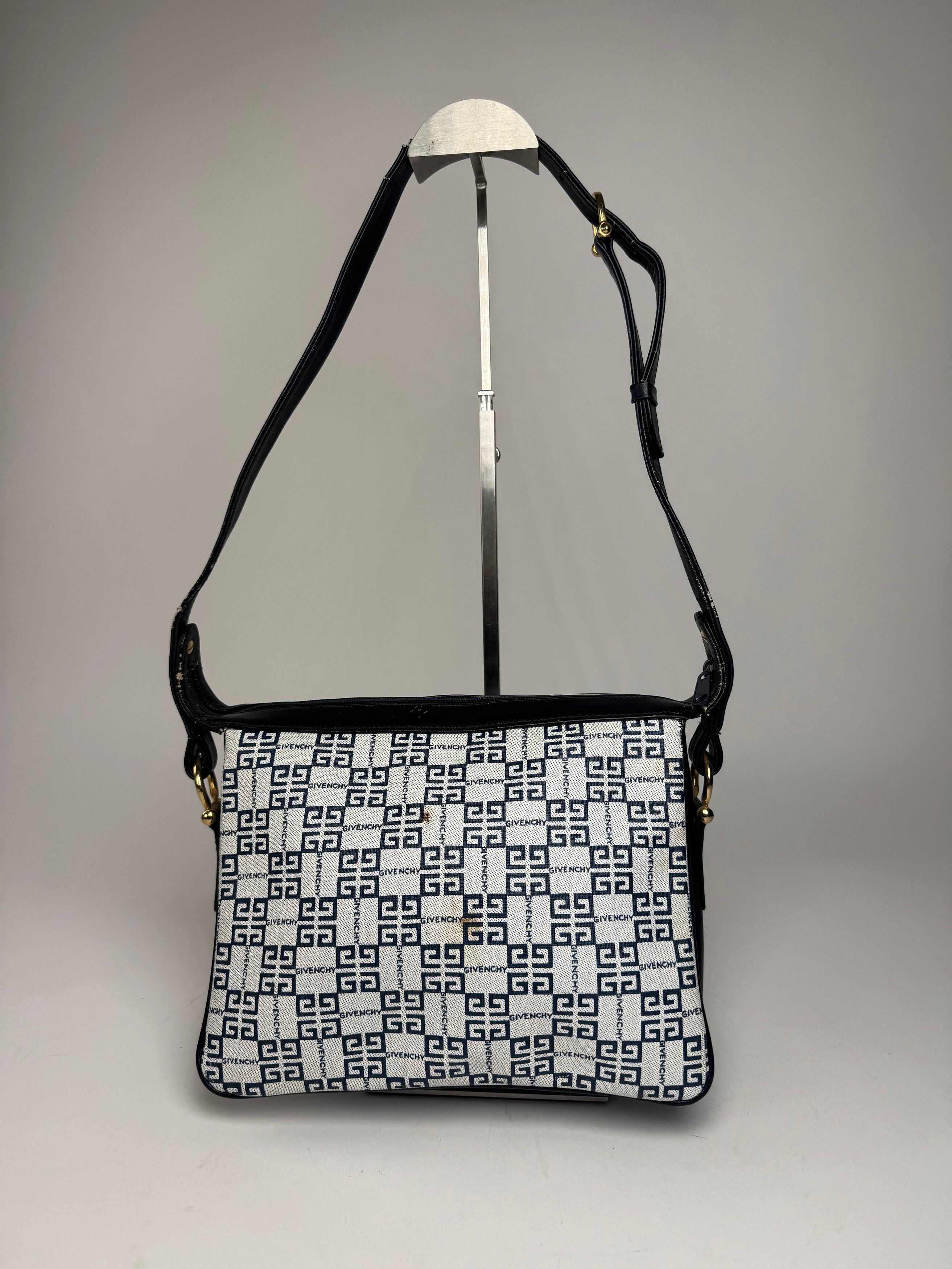 Givenchy Vintage 4G Leather Monogram Bag Navy White Size ONE SIZE - 2 Thumbnail