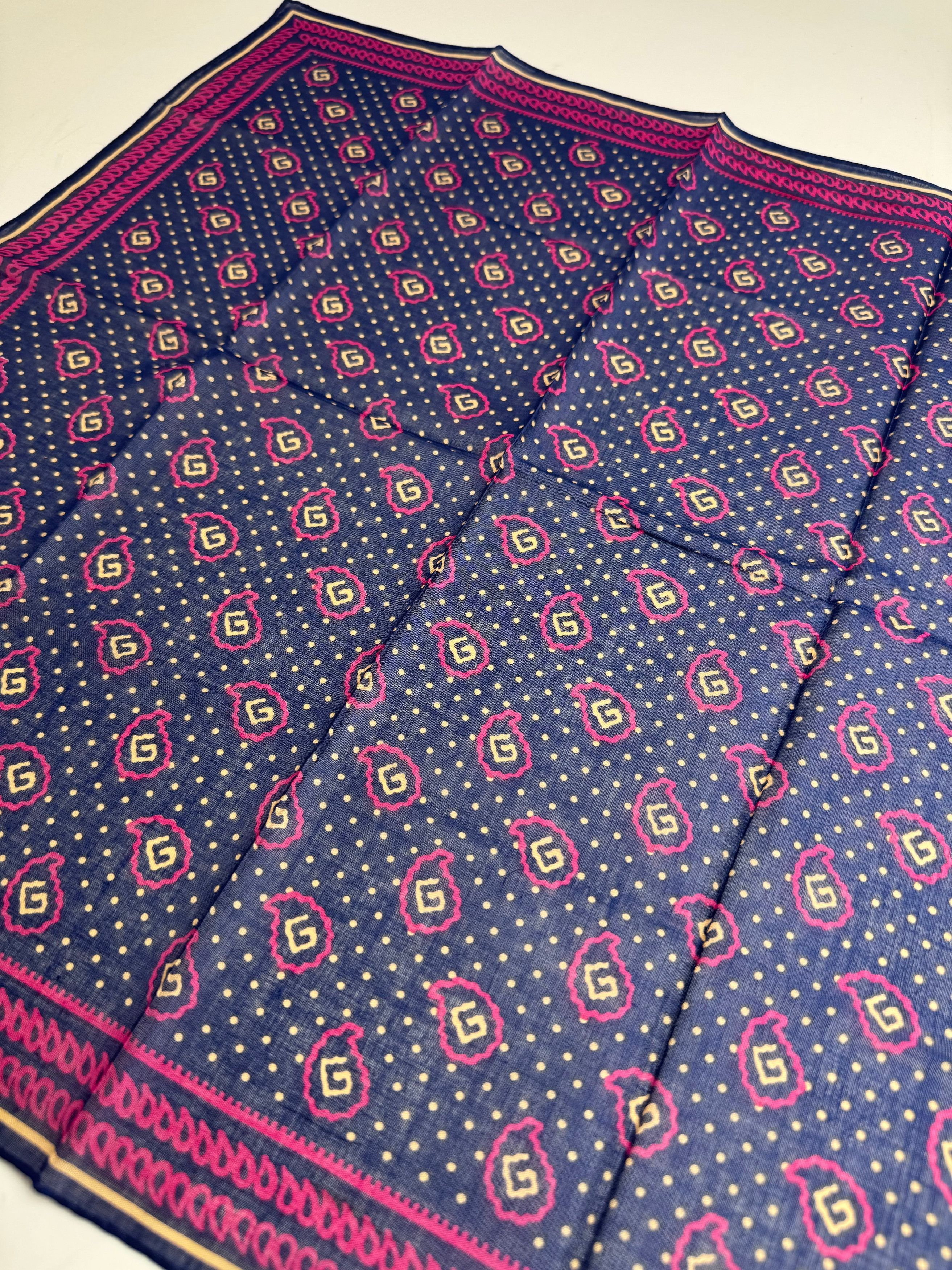 Givenchy Vintage Scarf Purple Size ONE SIZE - 3 Thumbnail