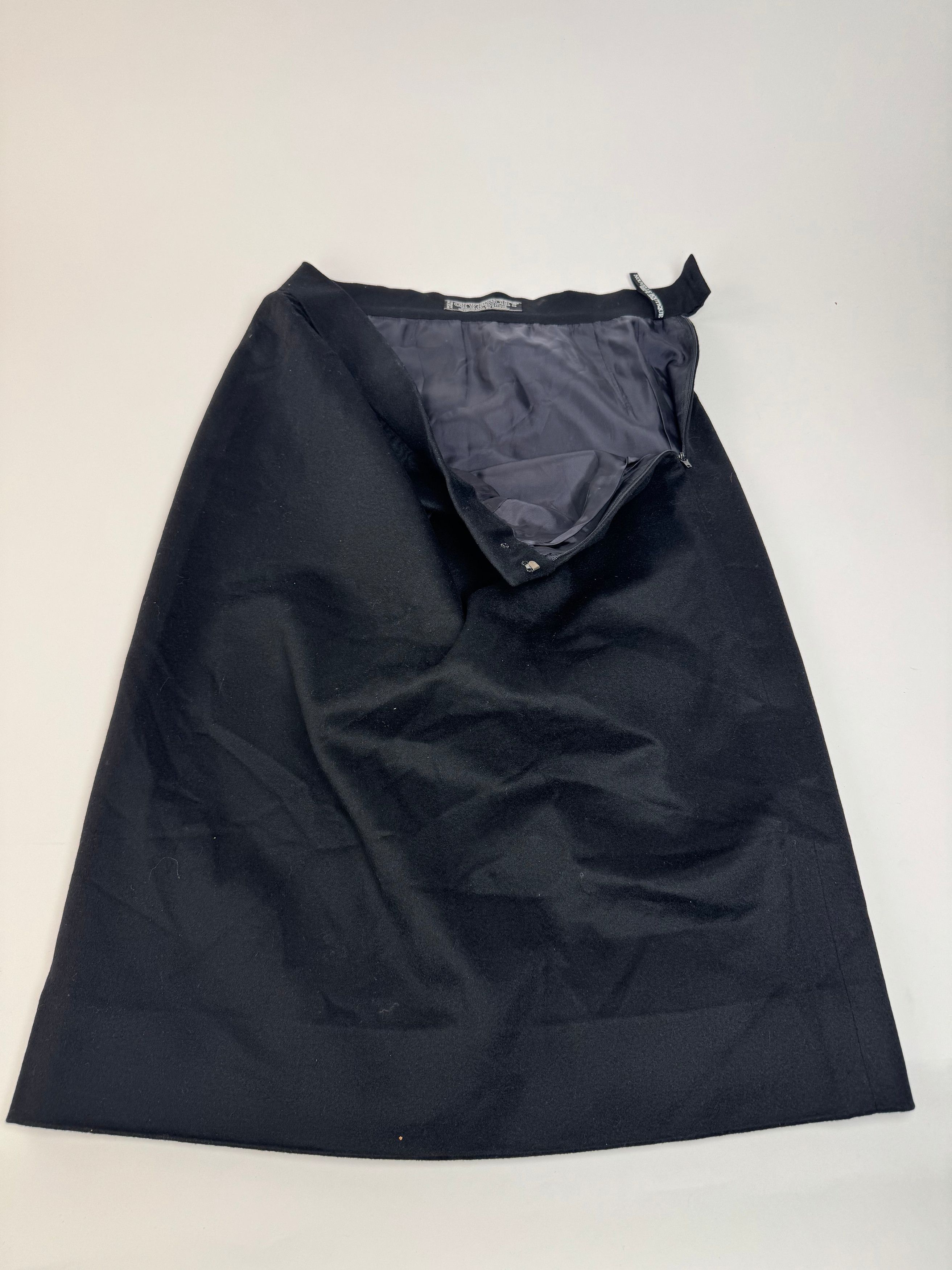 Givenchy Vintage Guvenchy Skirt Black M Size 30" / US 8 / IT 44 - 10 Thumbnail