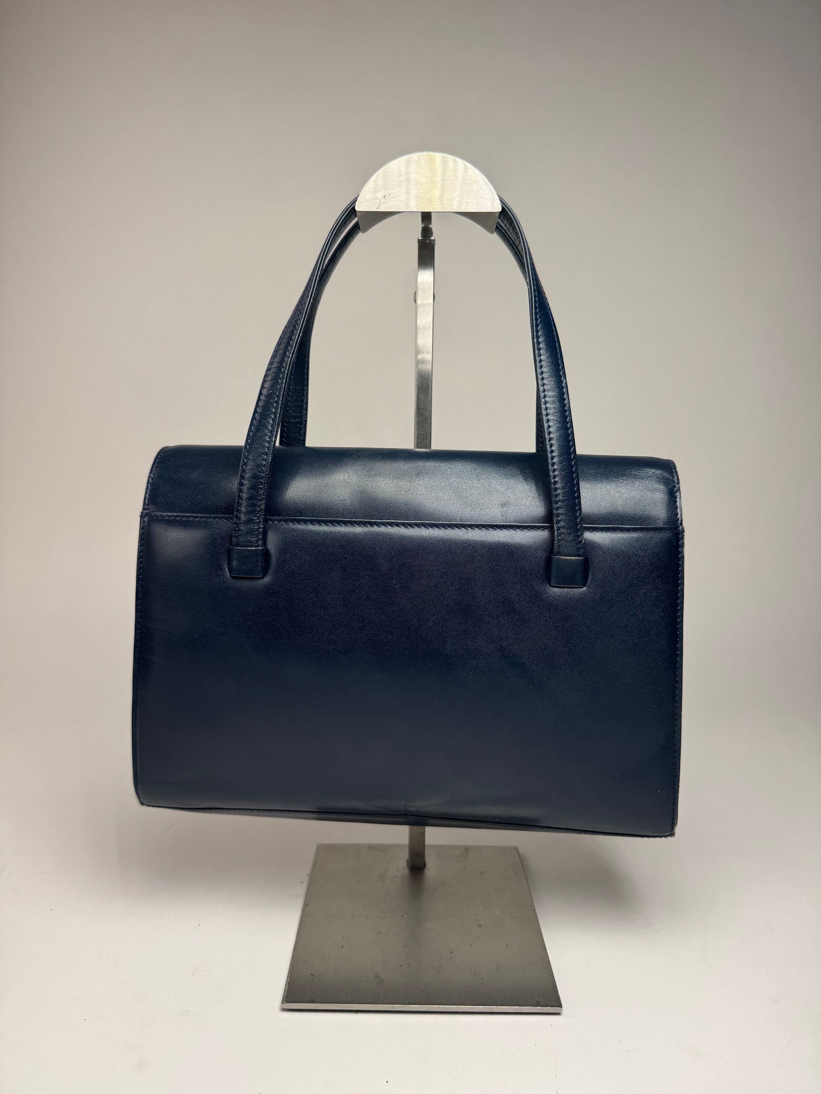 Givenchy Vintage Leather Handbag Navy Size ONE SIZE - 2 Thumbnail
