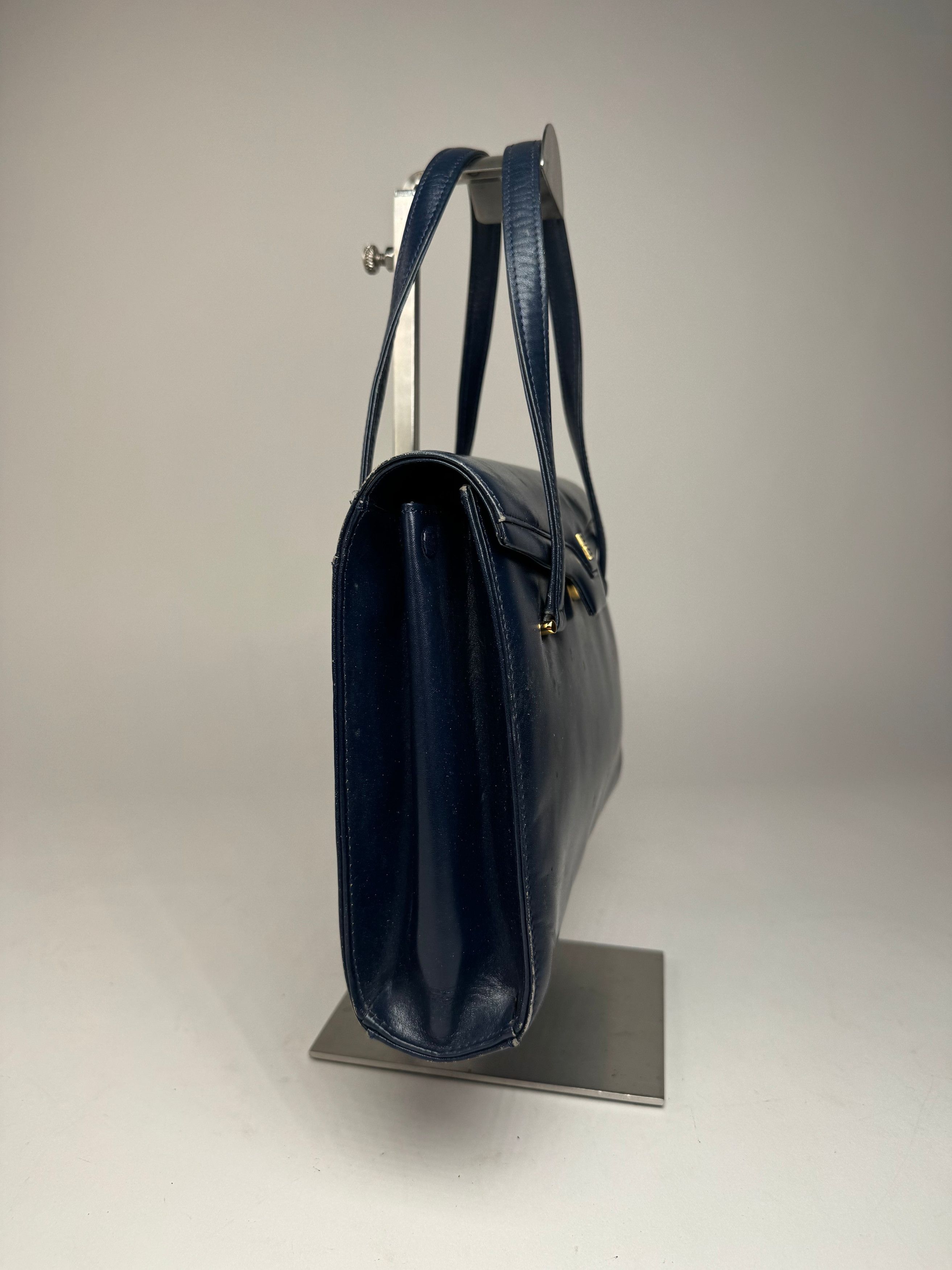 Givenchy Vintage Leather Handbag Navy Size ONE SIZE - 8 Thumbnail