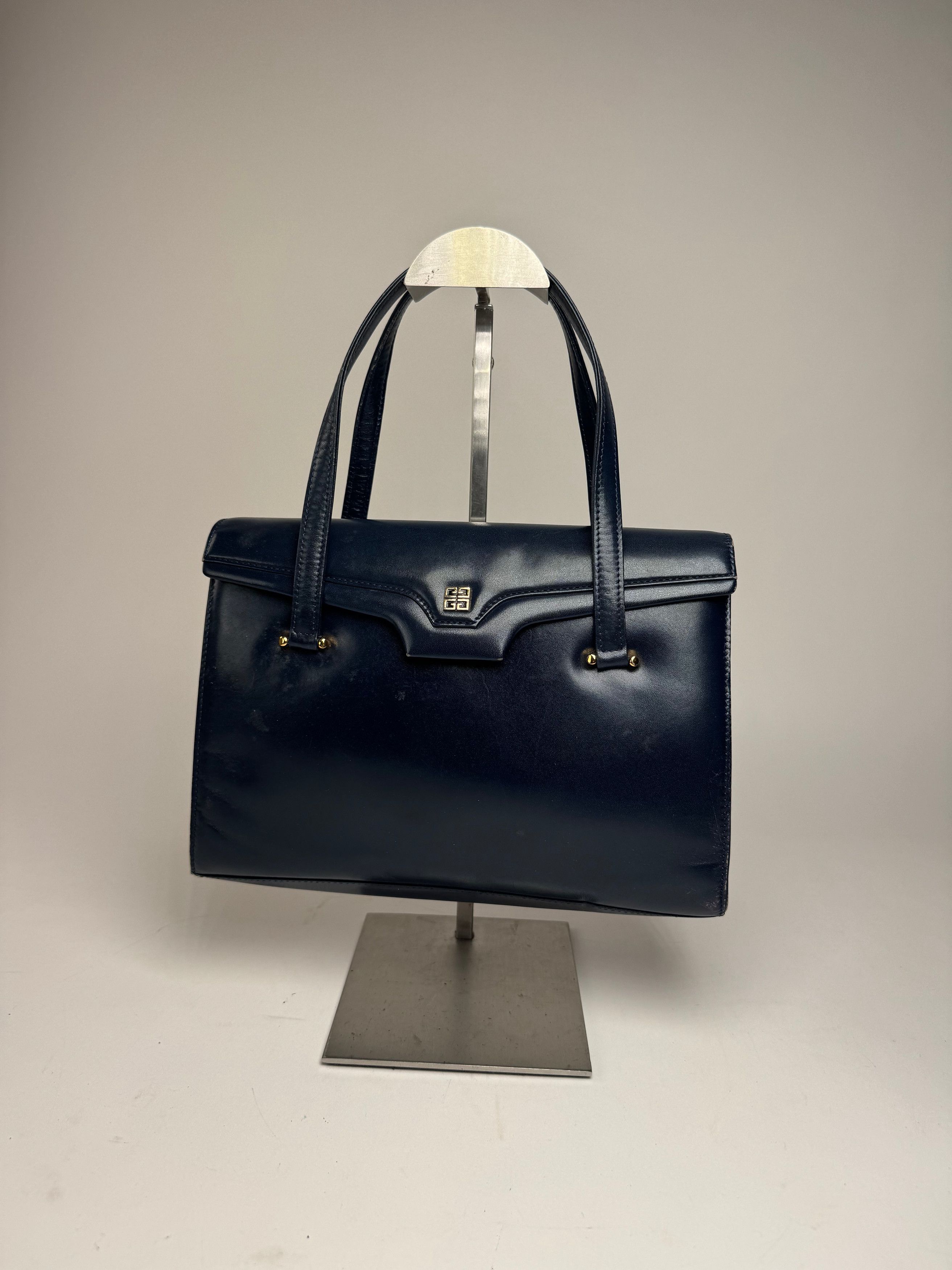Givenchy Vintage Leather Handbag Navy Size ONE SIZE - 13 Thumbnail