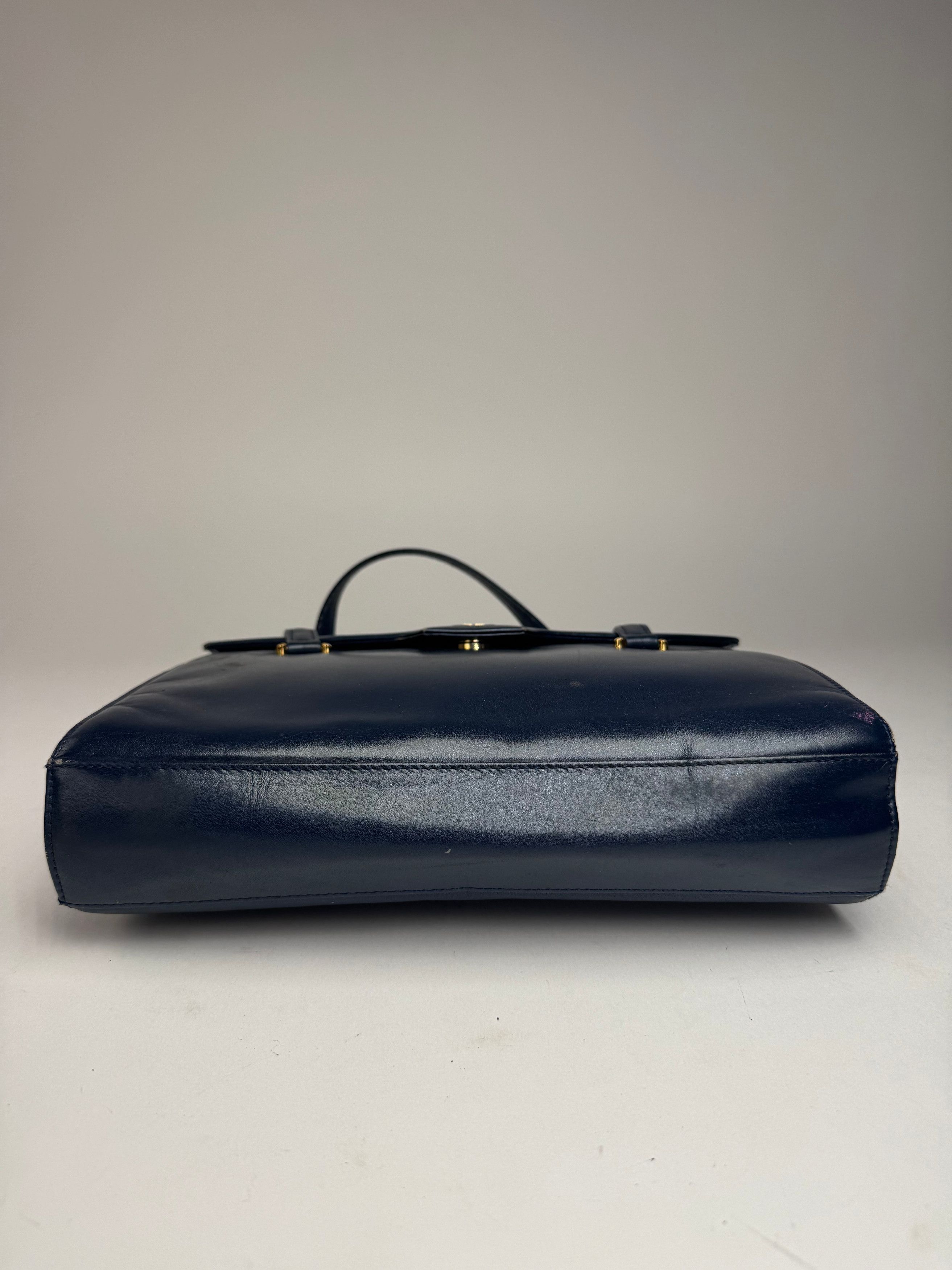 Givenchy Vintage Leather Handbag Navy Size ONE SIZE - 11 Thumbnail