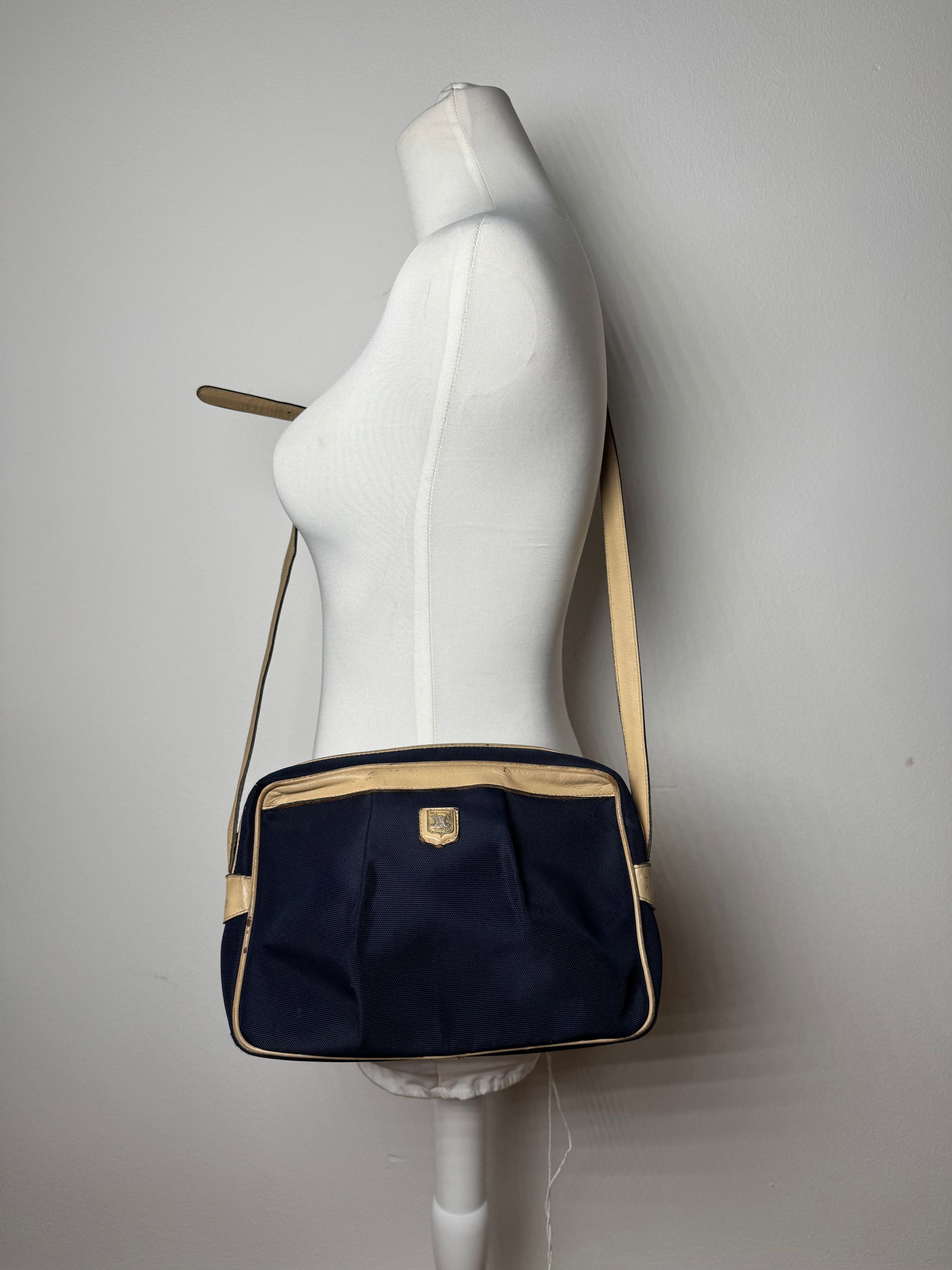 Celine Vintage Triomphe Shoulder Leather Polyester Bag Navy Gold Size ONE SIZE - 5 Thumbnail