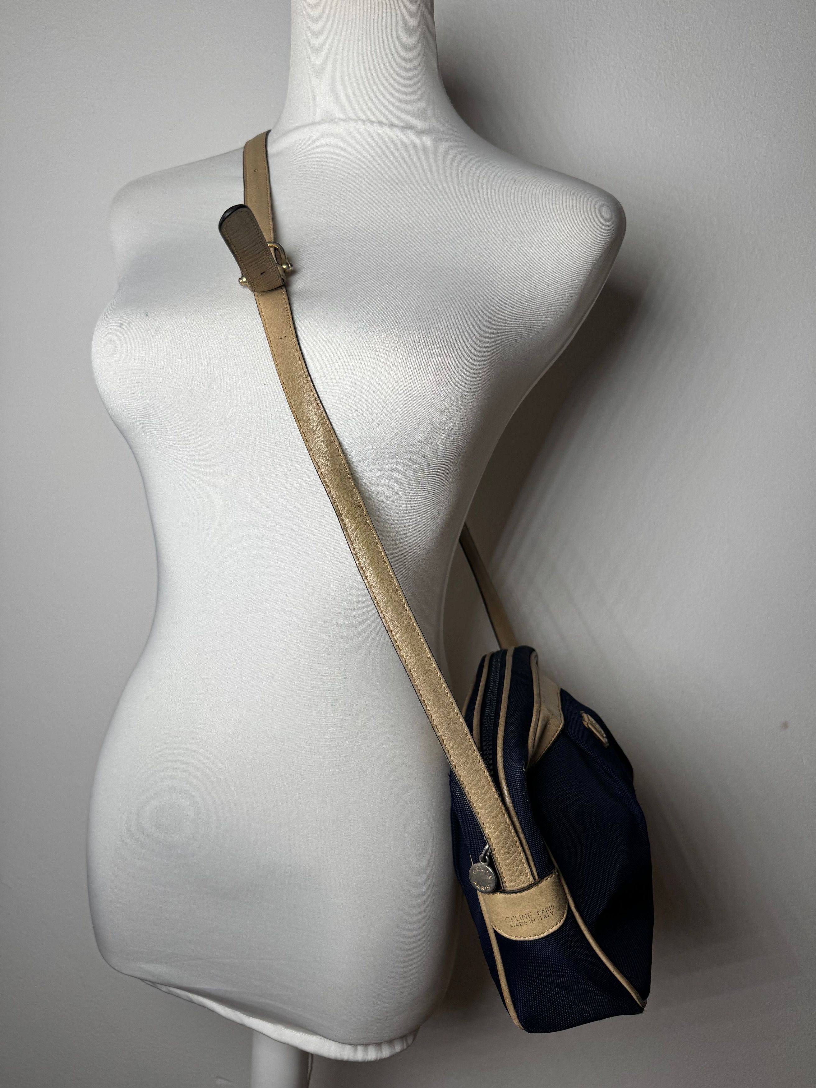 Celine Vintage Triomphe Shoulder Leather Polyester Bag Navy Gold Size ONE SIZE - 4 Thumbnail