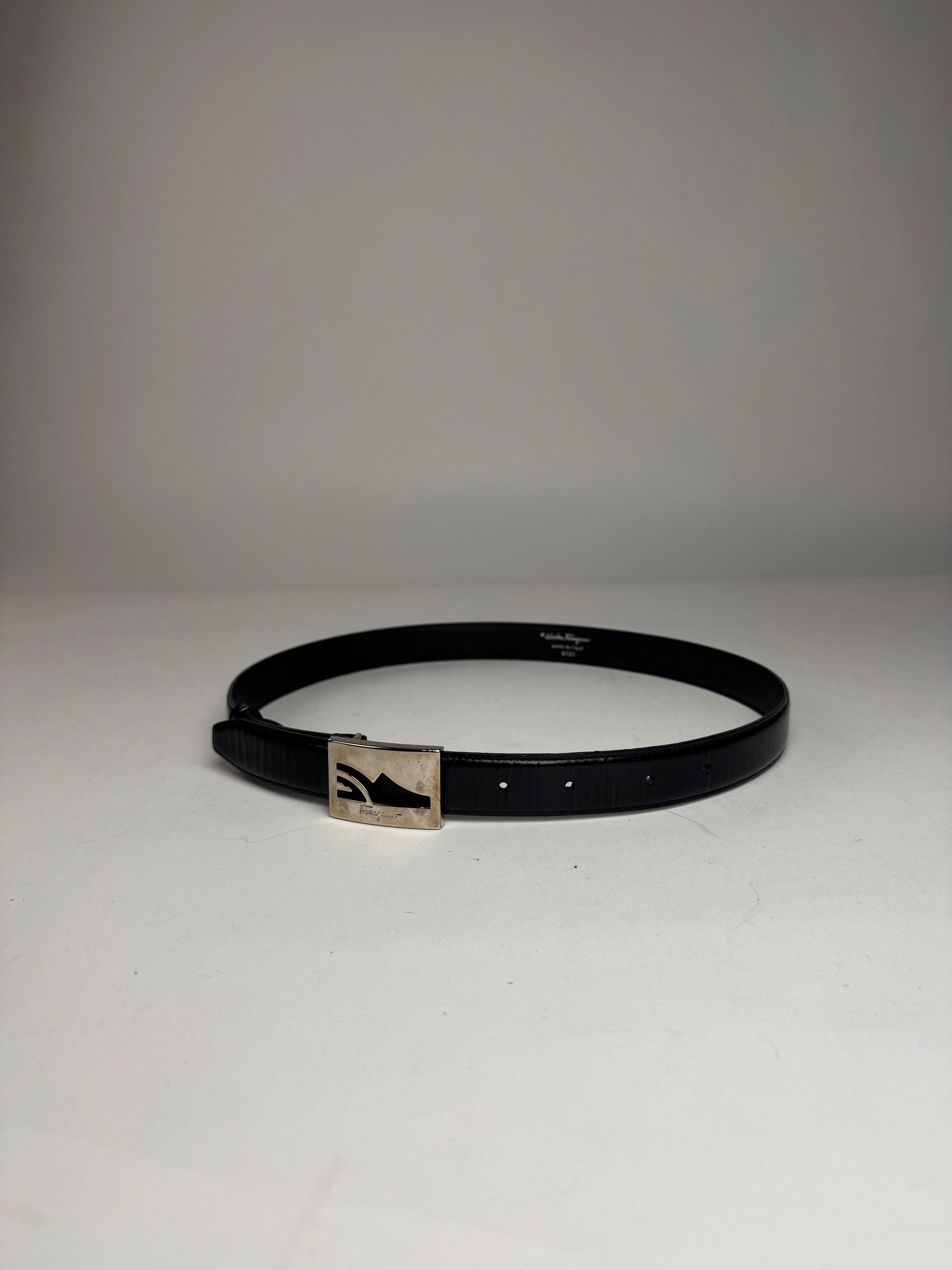 Salvatore Ferragamo Vintage Patent Leather Belt Black Size ONE SIZE - 7 Thumbnail