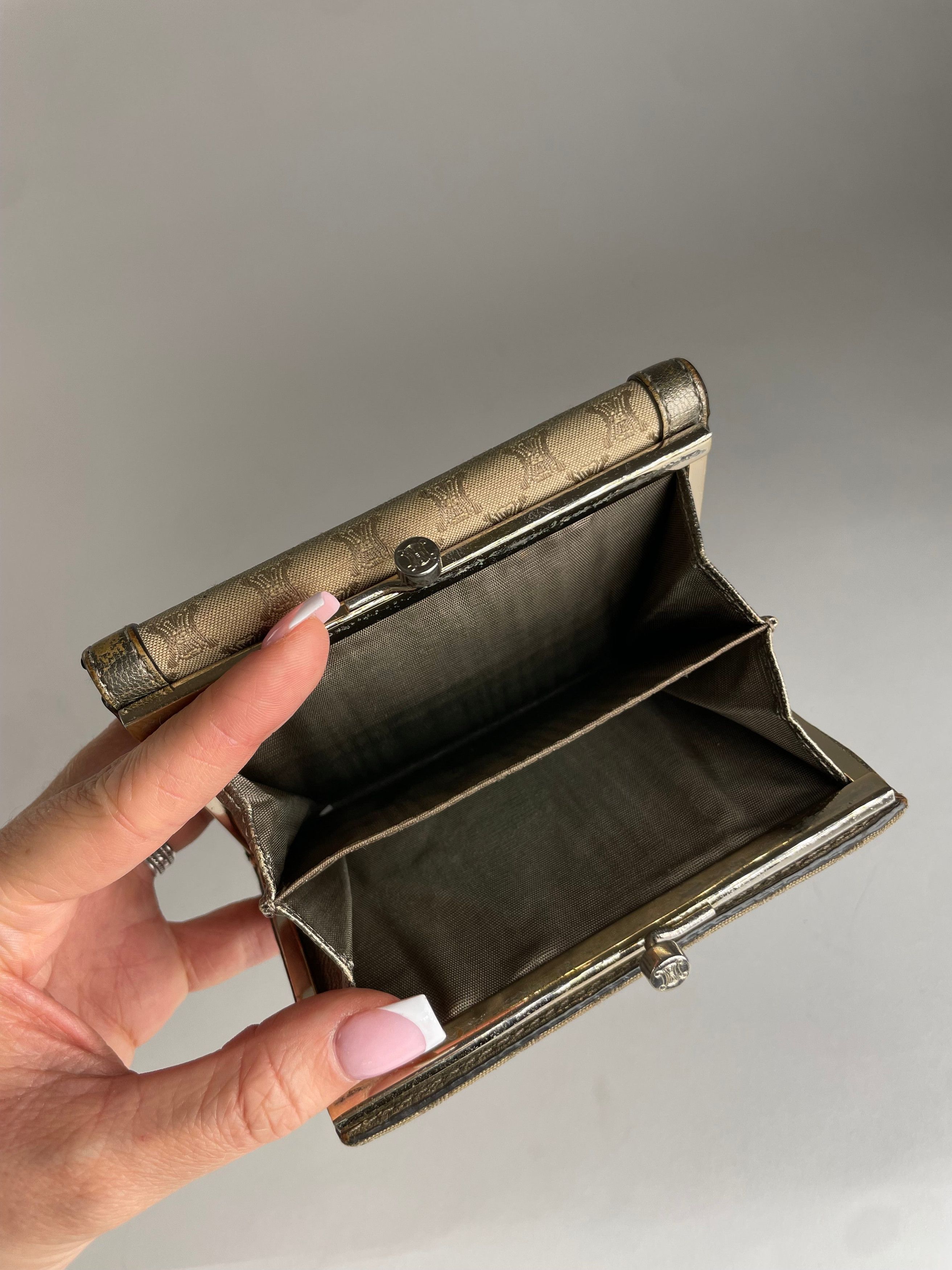Celine Vintage Triomphe Monogram Canvas Leather Wallet Brown Bronze Size ONE SIZE - 6 Thumbnail